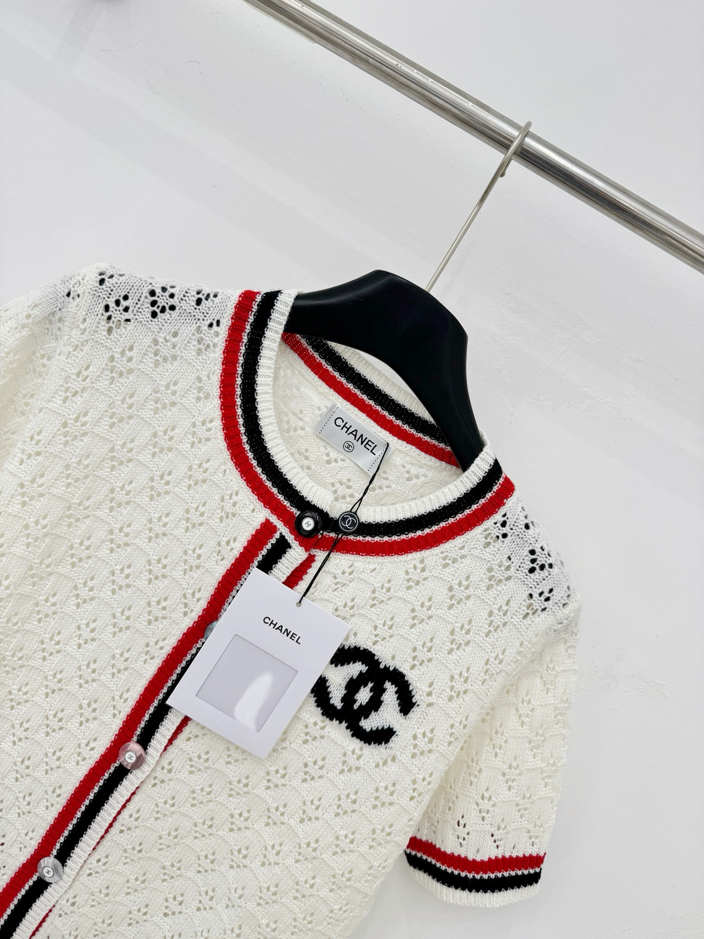 Chrome Hearts 镂空针织开衫短袖 提花工艺，撞色条纹包边，简约logo点缀，透气百搭，叠穿单穿都