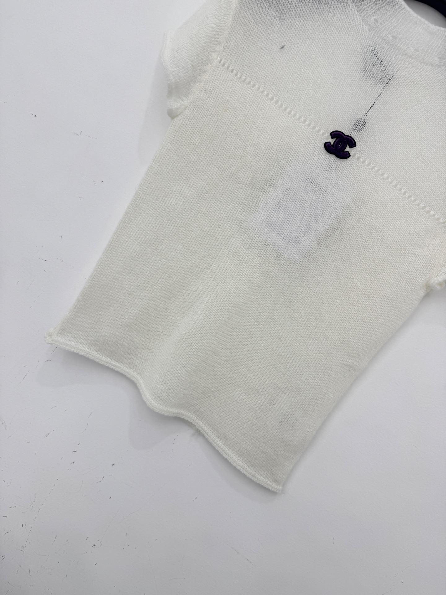 Chrome Hearts 简约半高领针织短袖，微透网纱拼接，小标点缀，软糯透气，修身显瘦，百搭高级。L