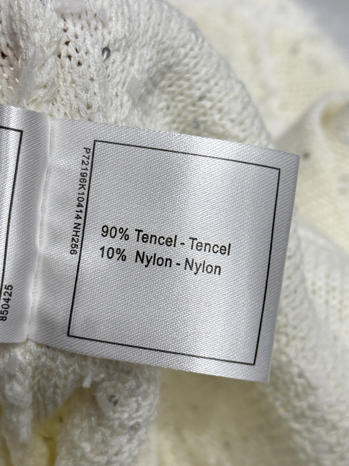 Chanel 米白菱格亮片针织短袖开衫，圆领单排扣，小香风，透气轻薄，温柔显贵，日常通勤百搭。H