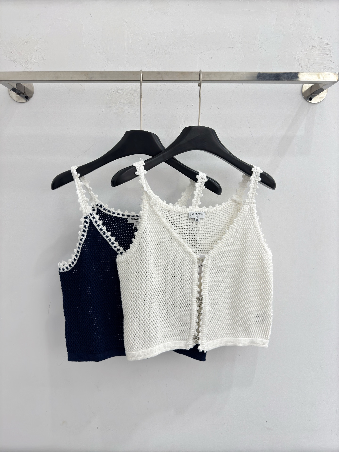 Chrome Hearts 钩花针织吊带背心，双C扣点缀，清新透气，温柔百搭。T