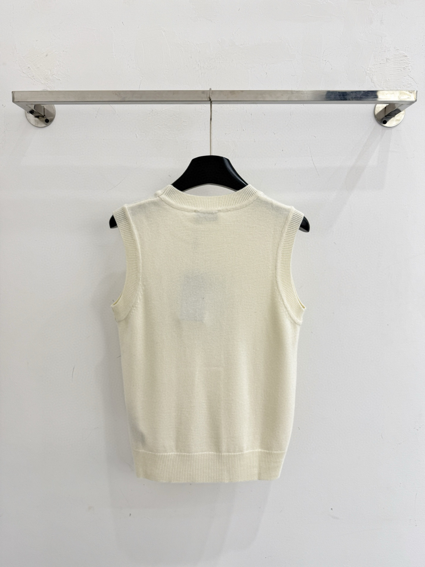 Saint Laurent 米白针织无袖背心，YSL大Logo，简约高级，百搭 。X