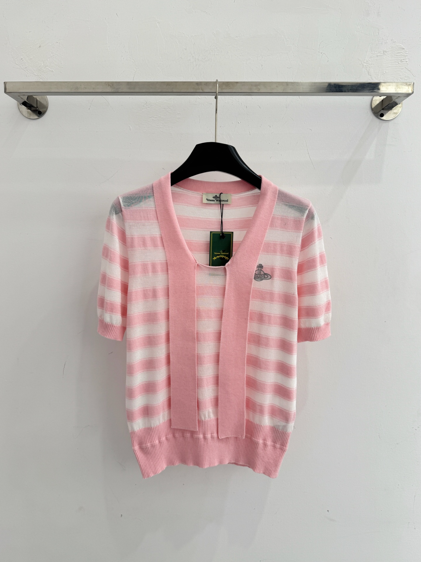 Vivienne Westwood 撞色条纹针织短袖，轻薄透气，百搭，尽显清新少女感