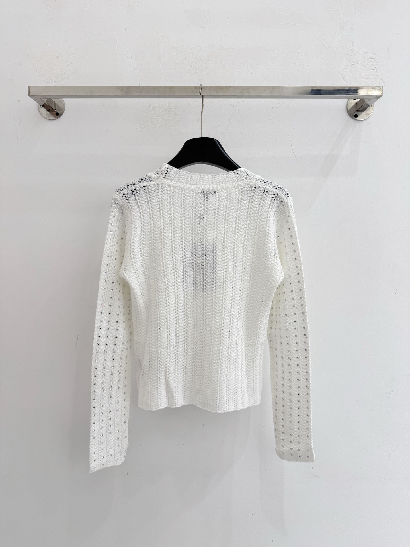 Chrome Hearts 双C烫钻镂空V领针织开衫，金扣设计，温柔气质，两色可选