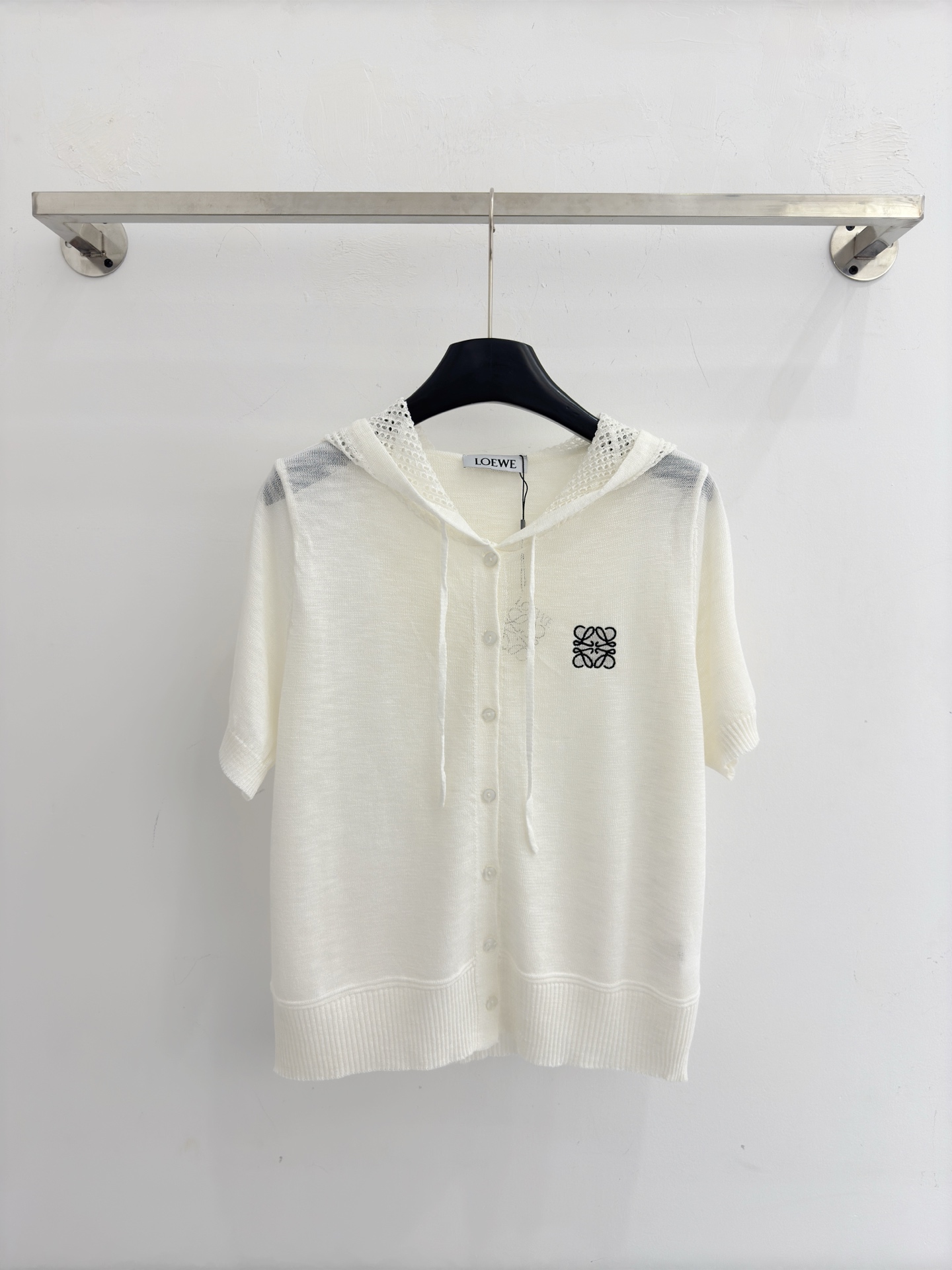 Unknown 罗家26春夏新款，镂空连帽针织开衫，白灰双色，刺绣logo，透气清爽