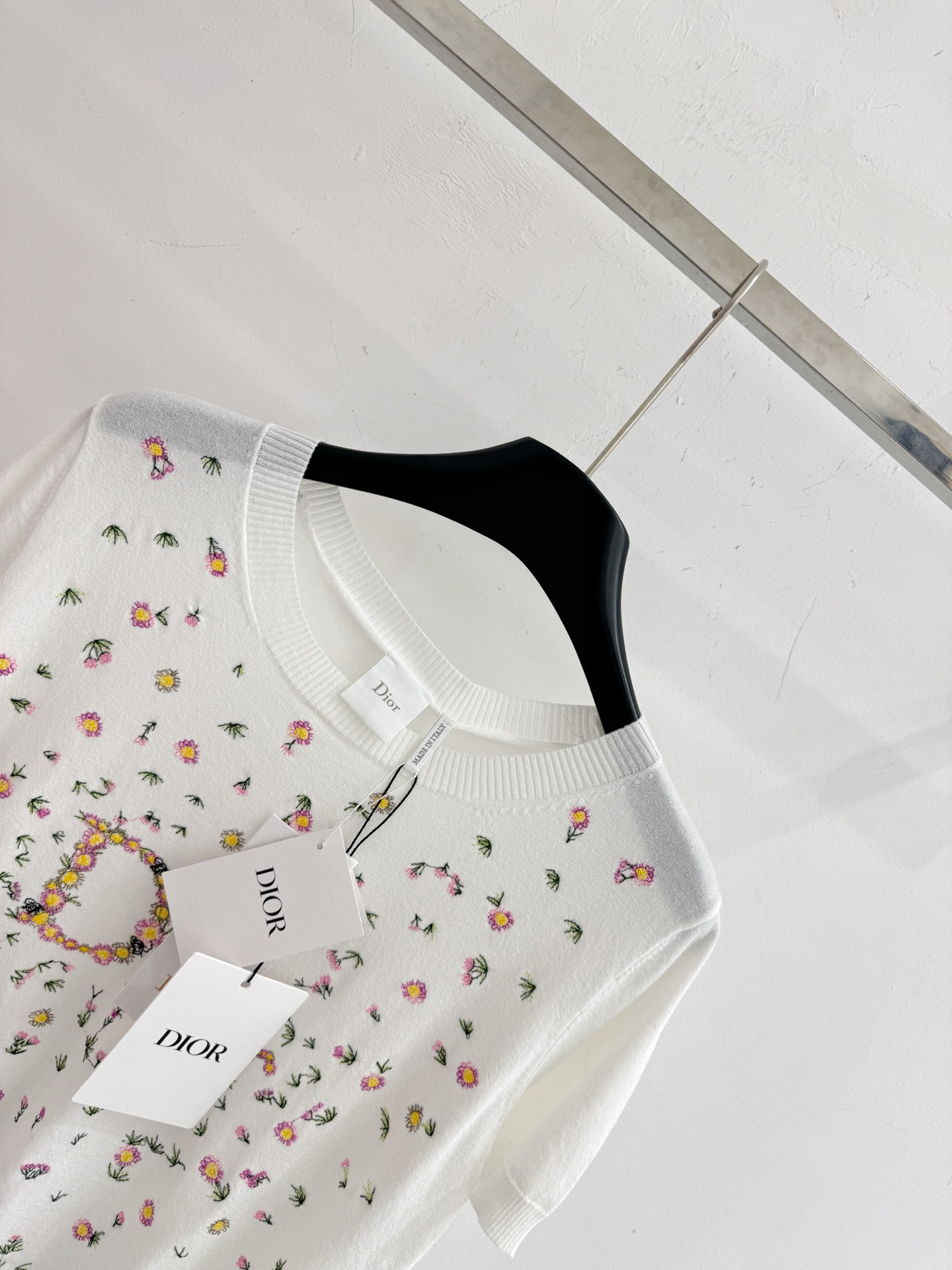 Chanel 小雏菊针织短袖，粉、蓝、白三色清新雅致