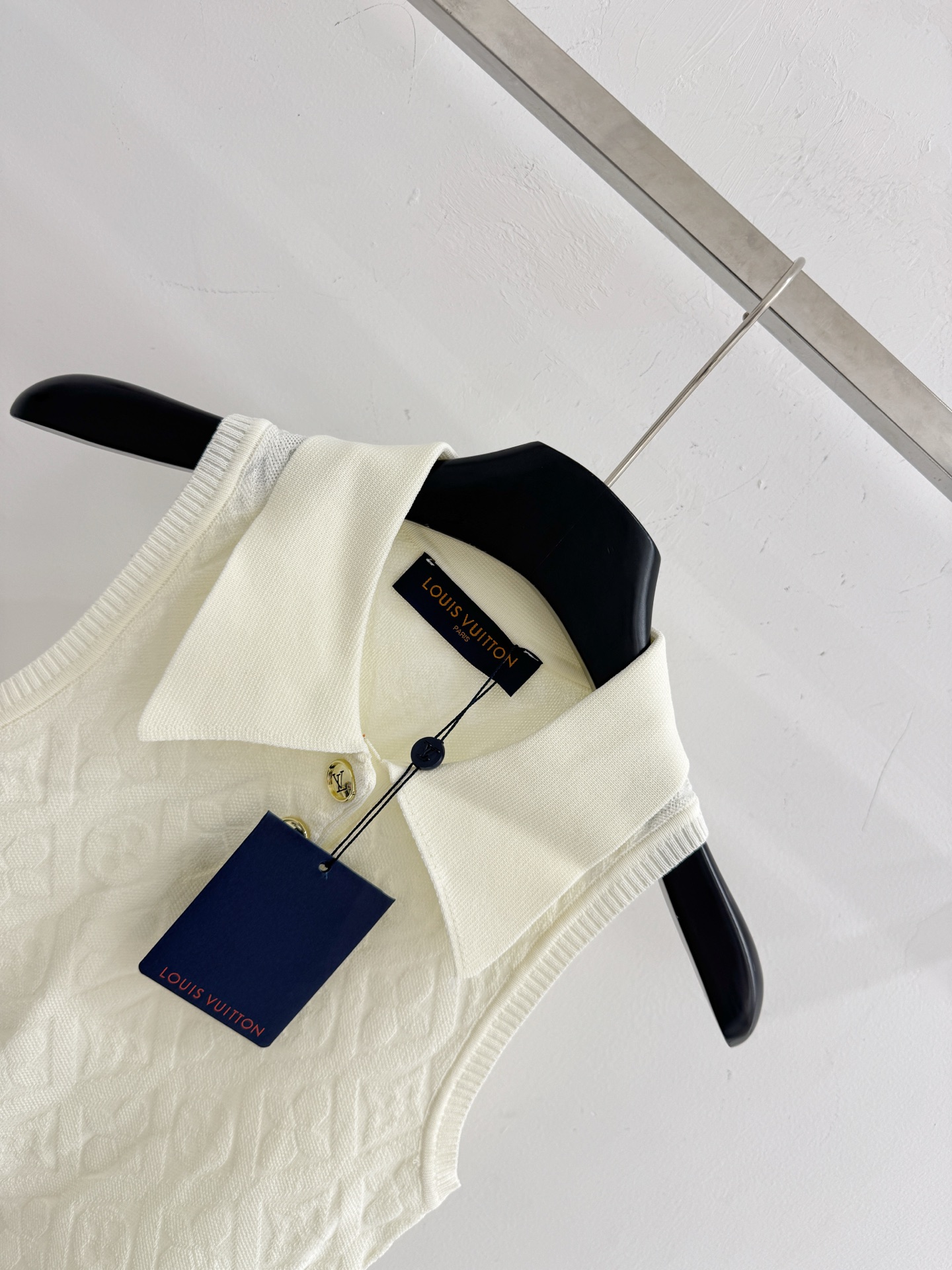 Chanel 老花提花针织无袖Polo，金扣 ，百搭