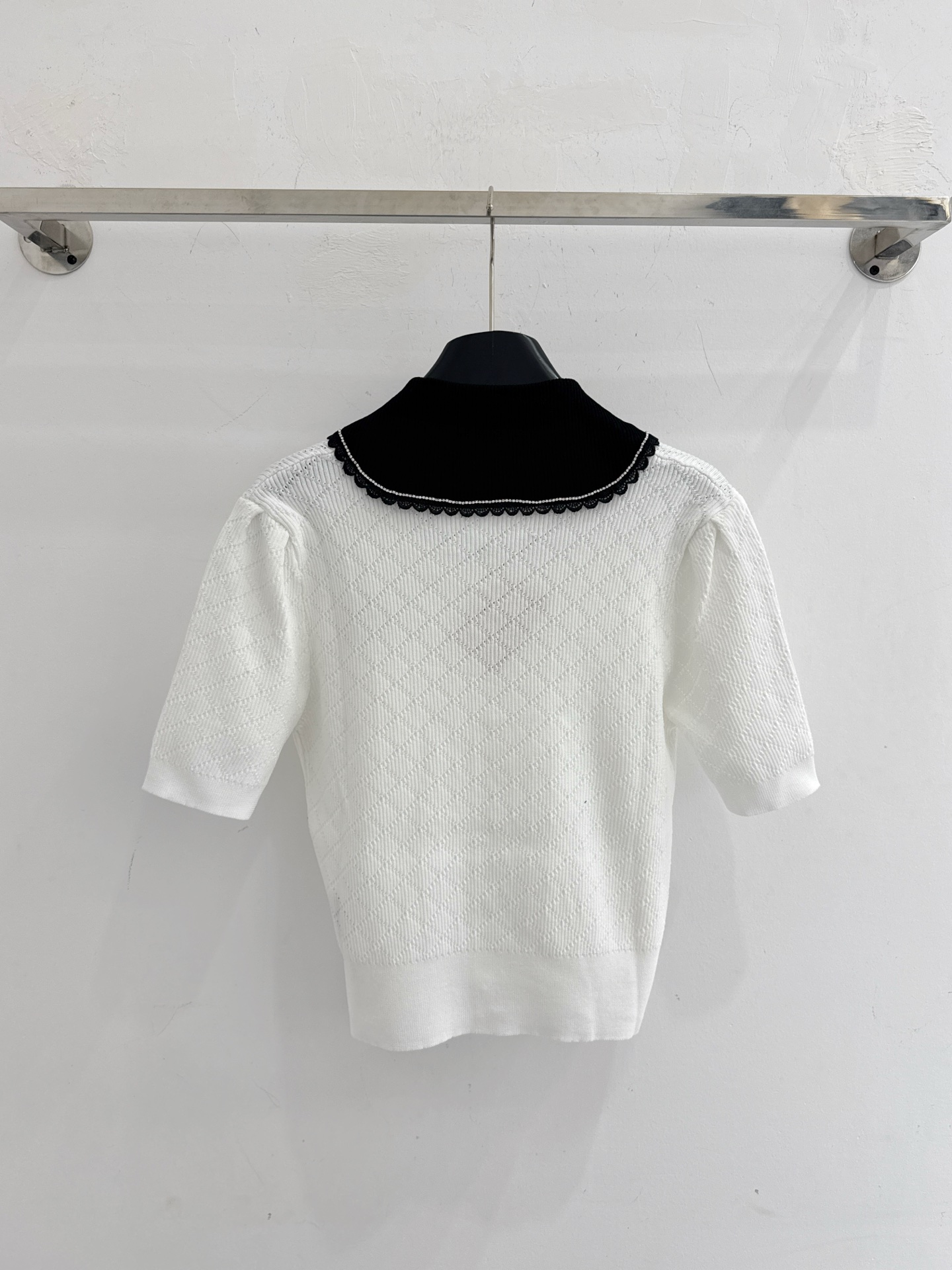 Chanel 学院风撞色娃娃领针织开衫，温柔减龄