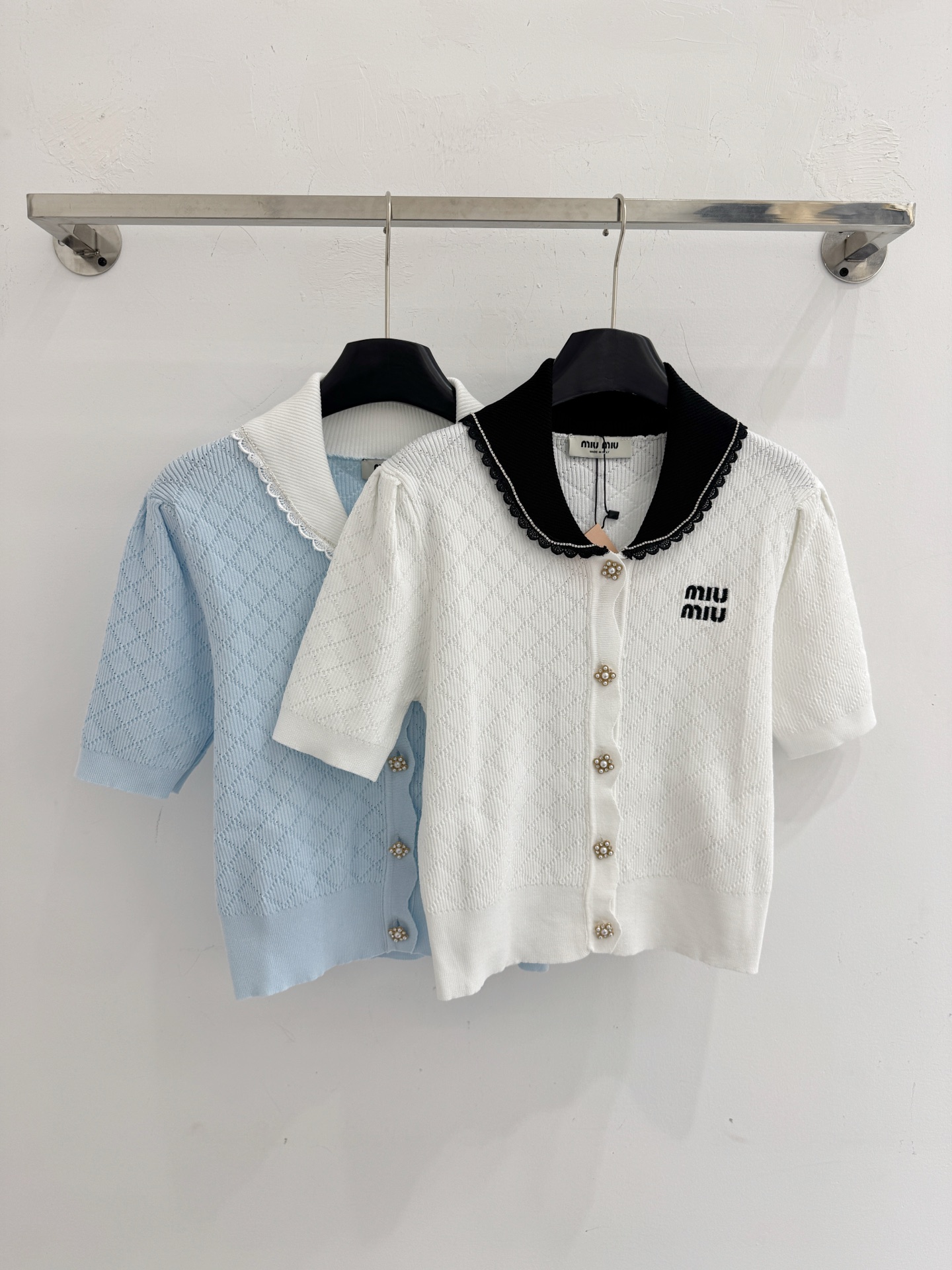 Chanel 学院风撞色娃娃领针织开衫，温柔减龄