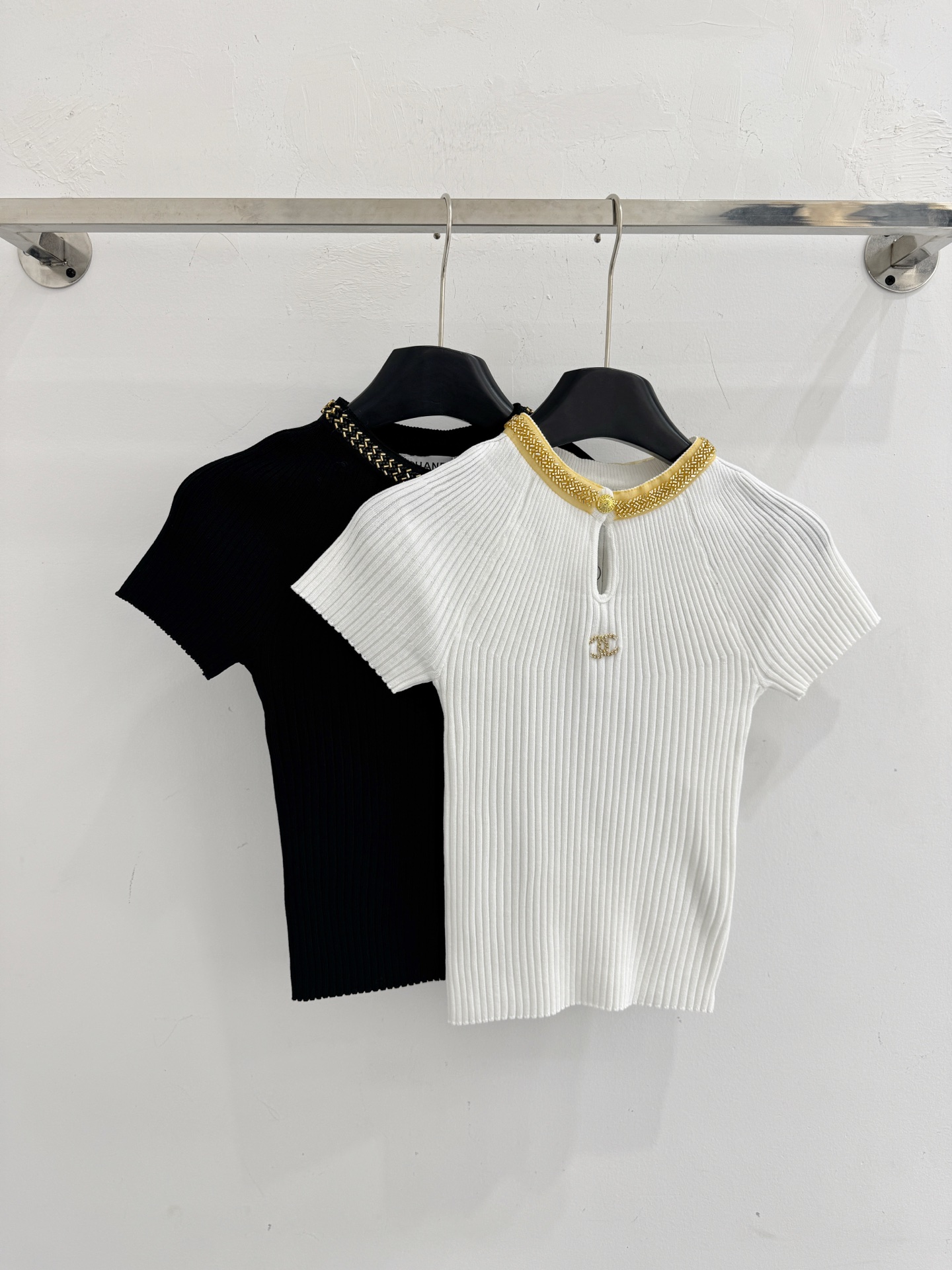Chrome Hearts 金链装饰圆领坑条针织短袖上衣