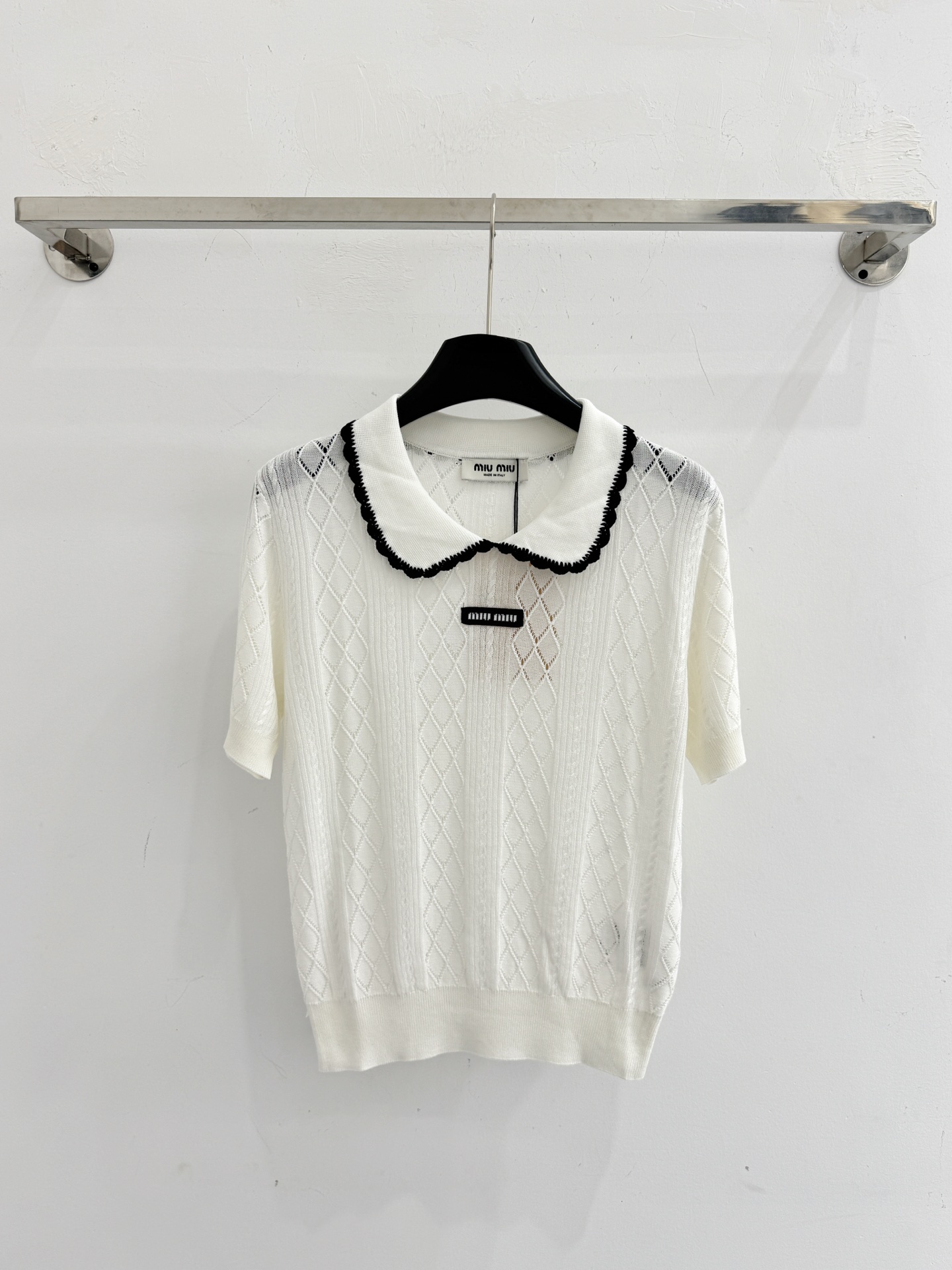 Chanel 学院风减龄菱格纹撞色领针织上衣