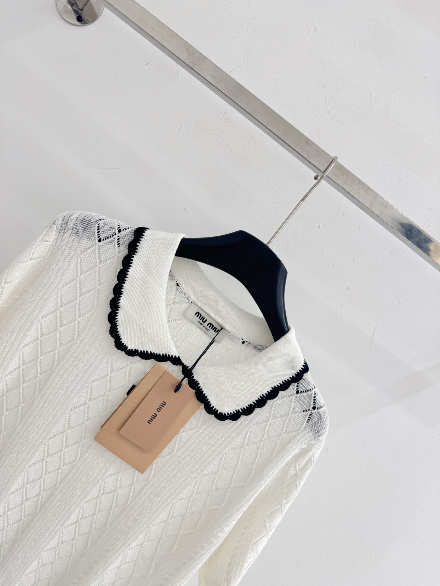 Chanel 学院风减龄菱格纹撞色领针织上衣