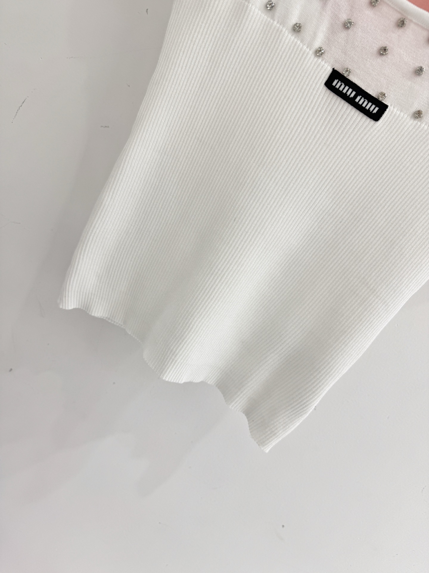 Chanel 粉白两色水钻罗纹针织短袖上衣