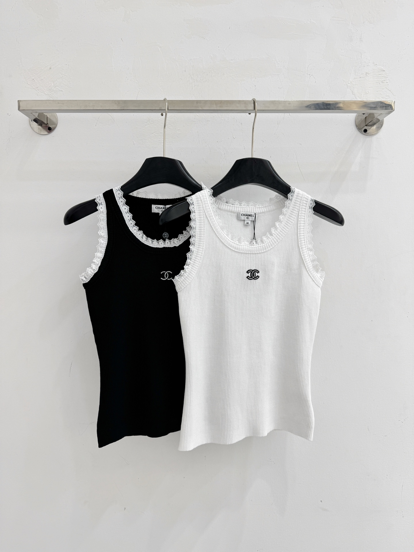 Chrome Hearts 蕾丝边针织背心，双C刺绣，黑白两色百搭