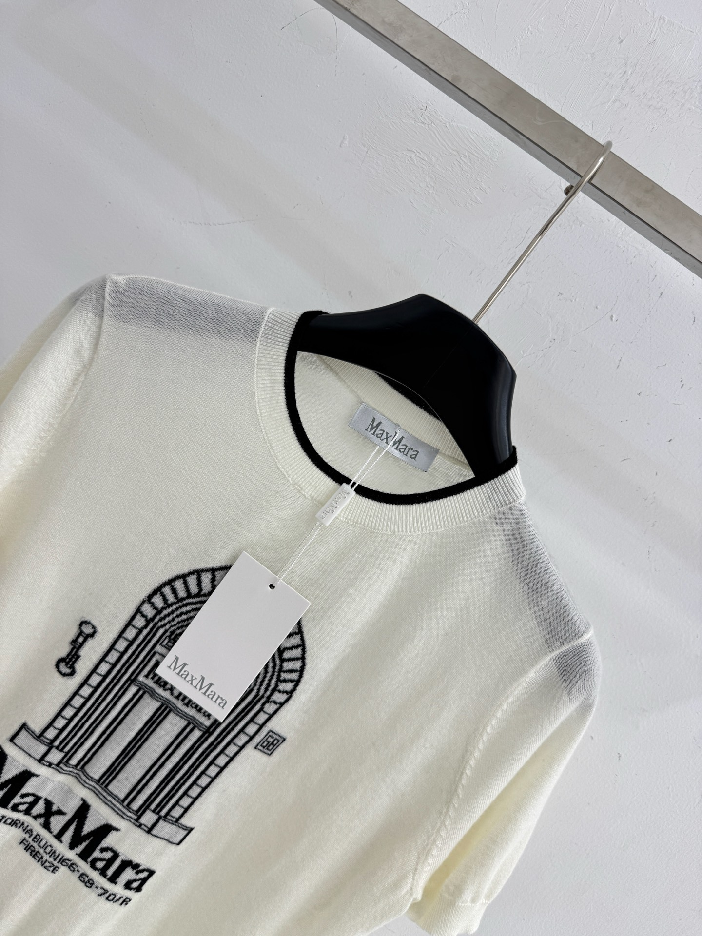 Unknown MaxMara26春夏新款气质建筑字母印花圆领薄款针织短袖衫