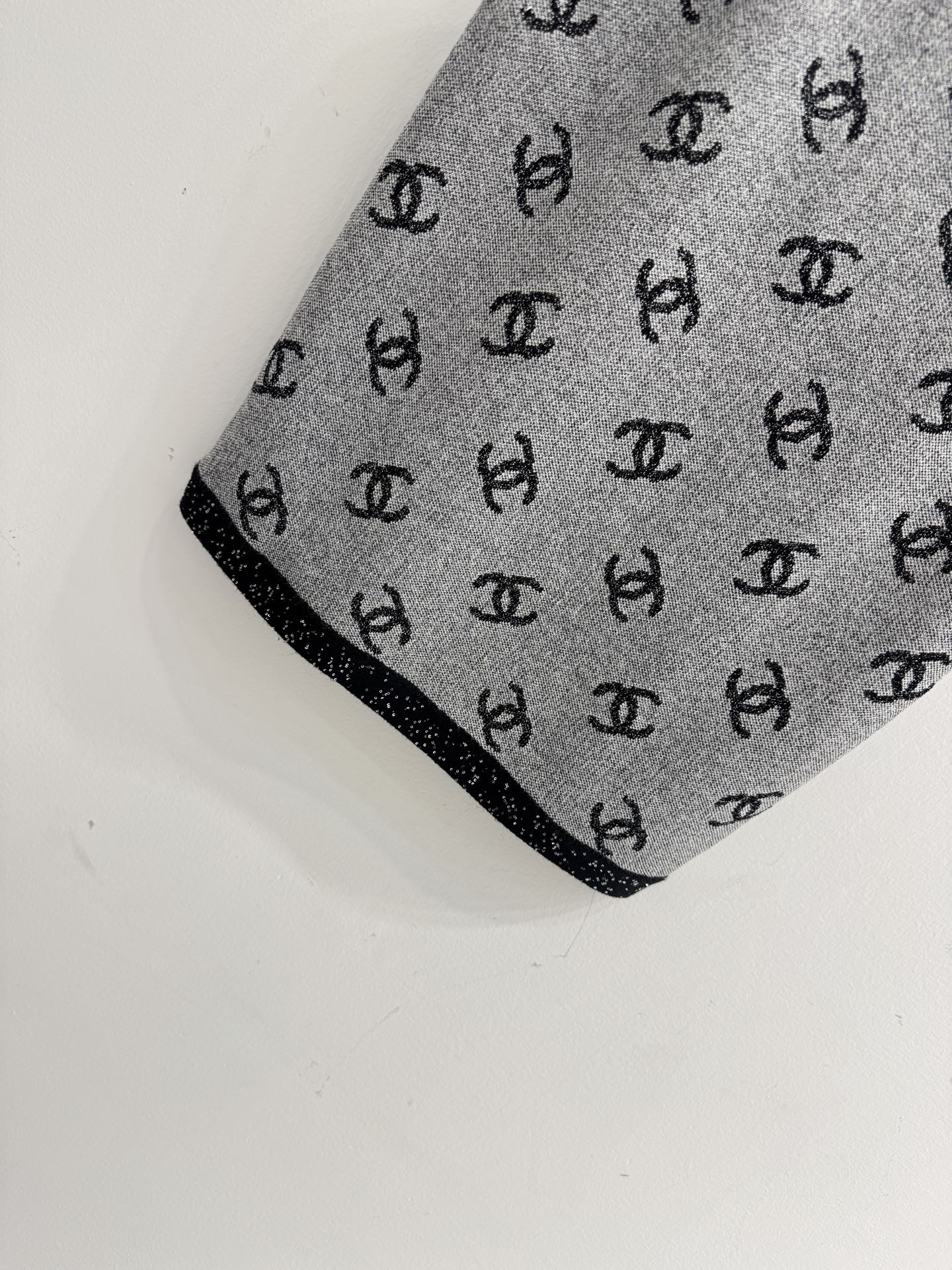 Chanel 小香风满印针织背心，又显贵