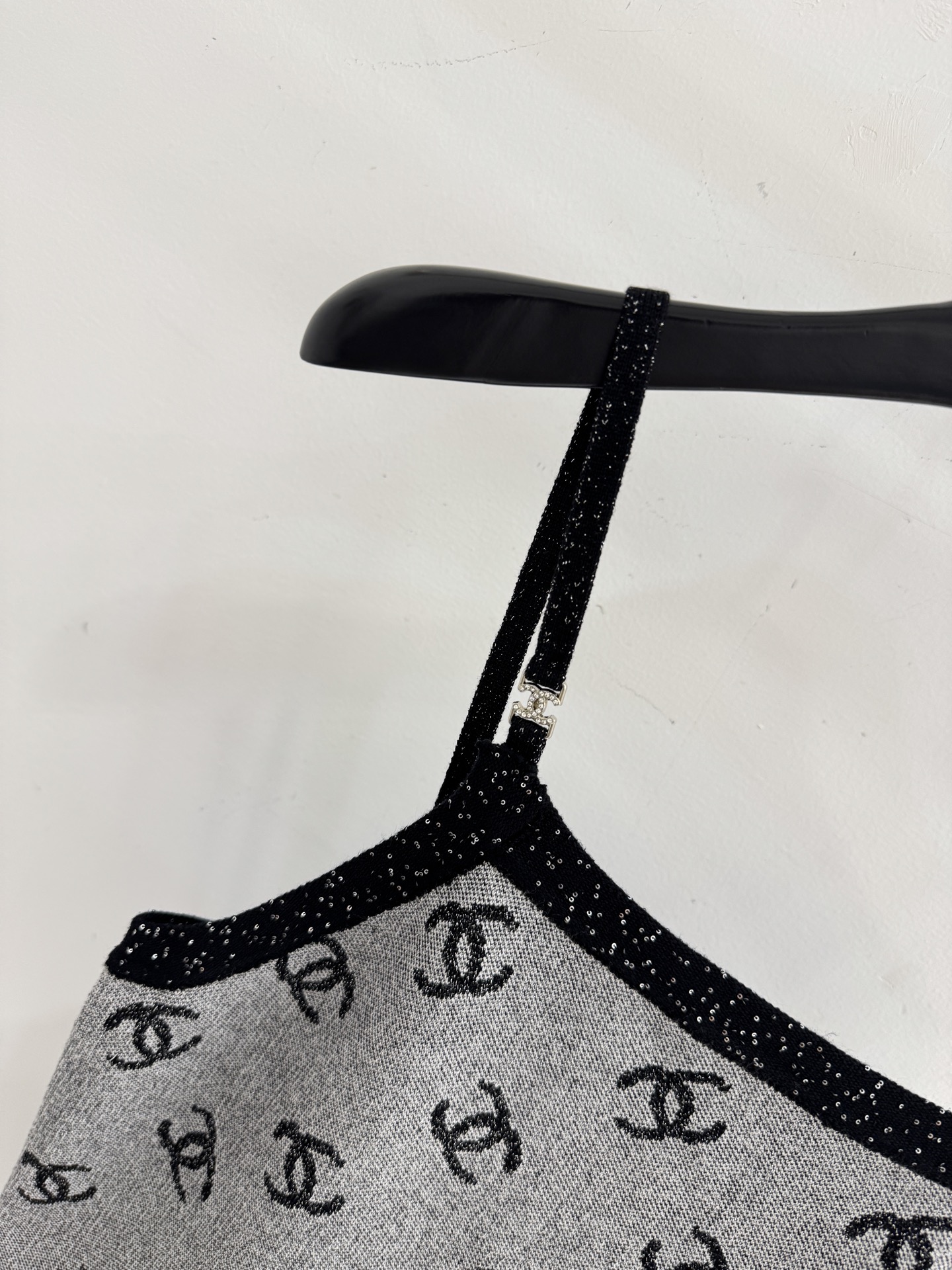 Chanel 小香风满印针织背心，又显贵