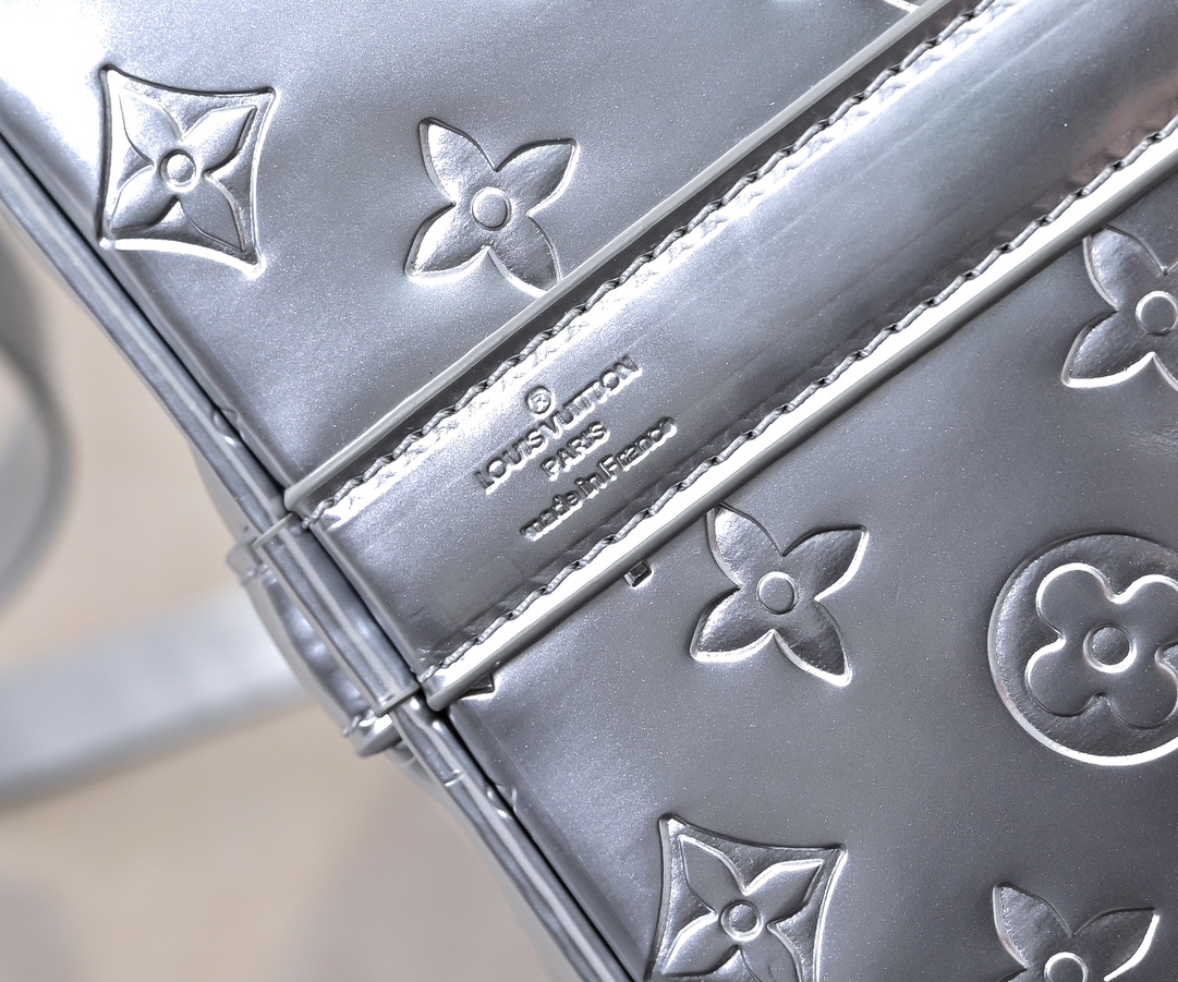 תיק נדידות Keepall Bandoulière 45 כסף כסף Monogram Giant כסף כסף Louis Vuitton 8 i1732769090 8468 8
