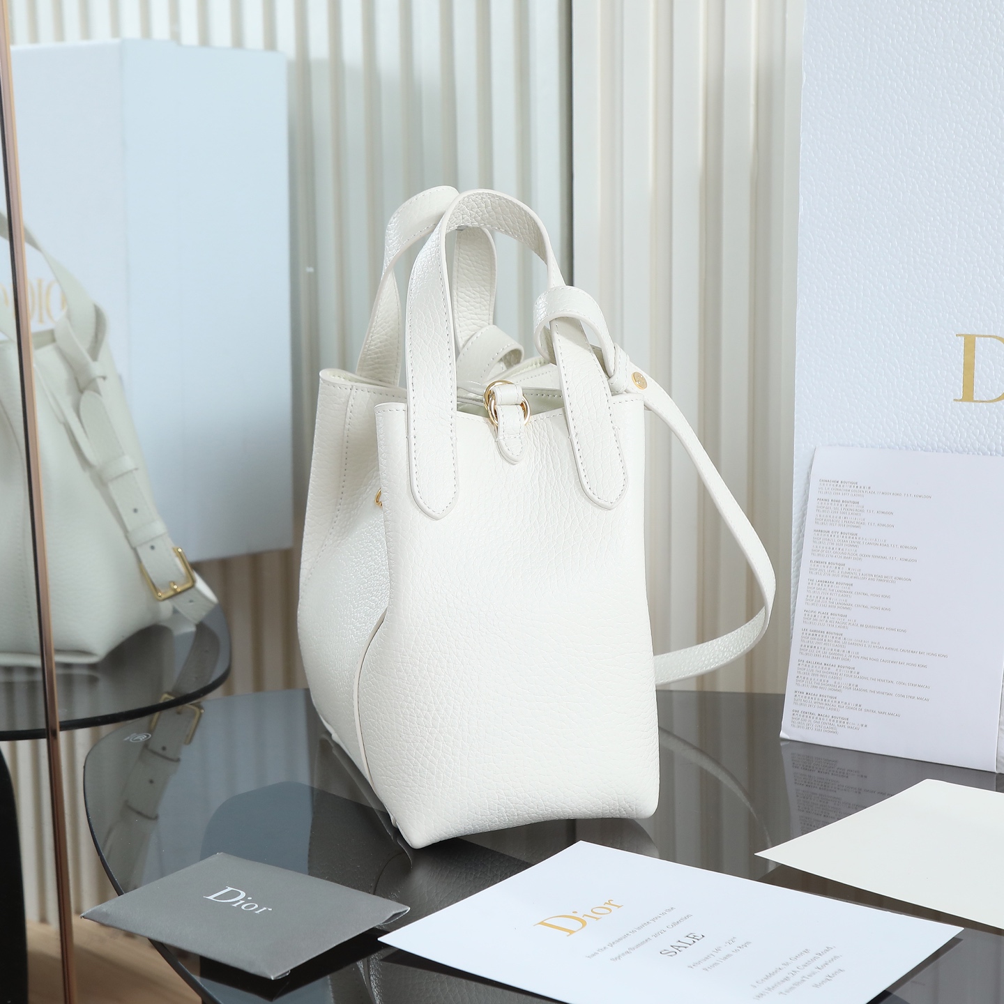Dior Signature White Grained Calfskin Small Basket Bag 4 i1746767952870 403 0 3