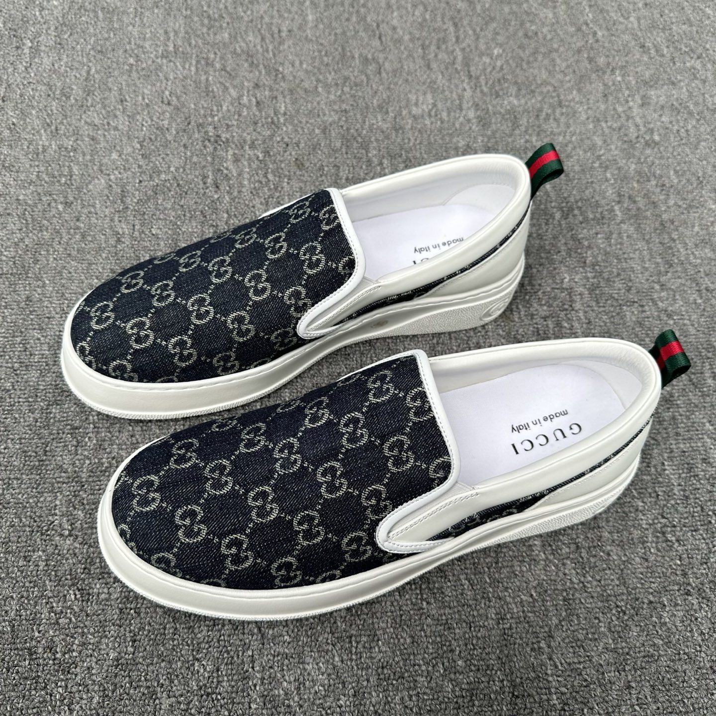 Мужские мокасины Gucci с фирменным принтом