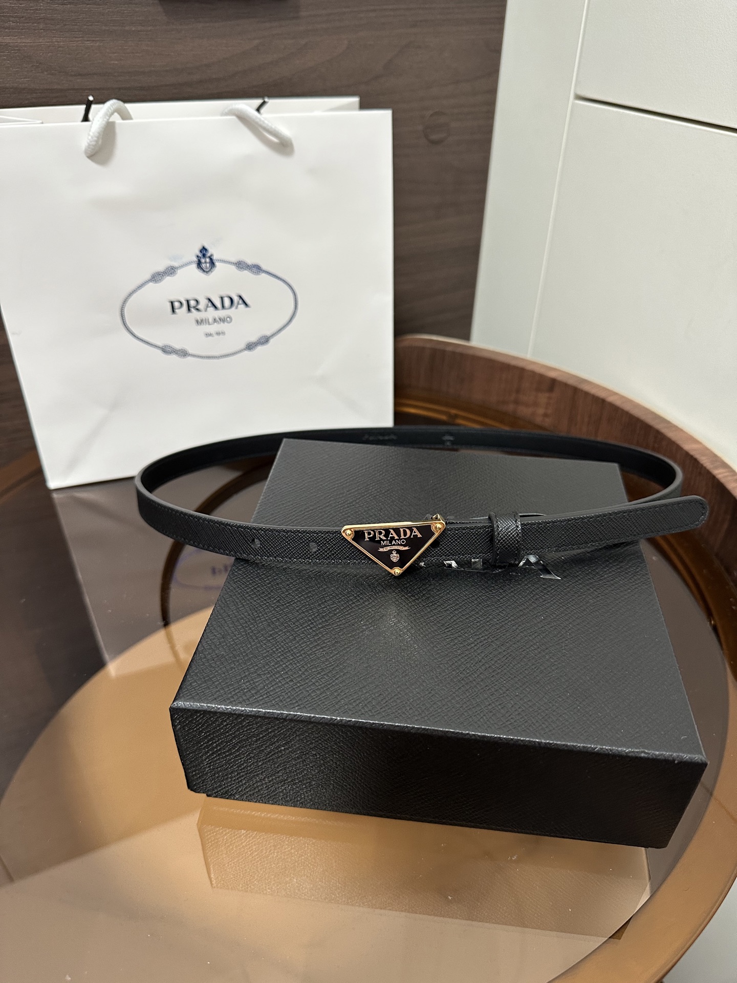 Prada 代购级 普拉达 Prada 绒面皮革腰带