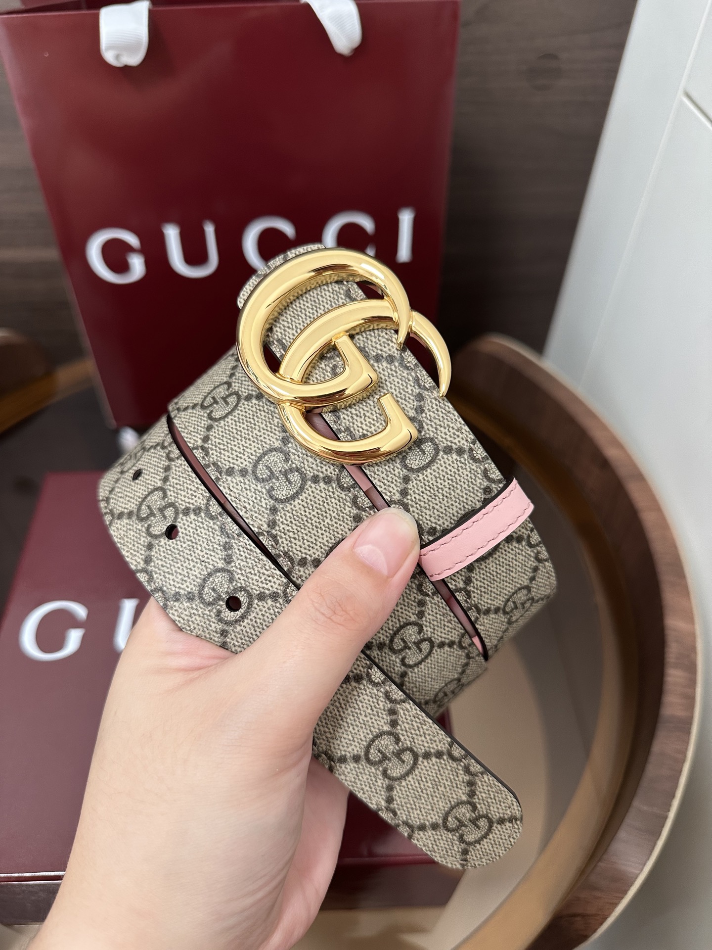 ❣️Gucc1 🆕 GG Marmont系列双面腰带2025秋冬系列焕新演绎富有辨识度的GG Marmo