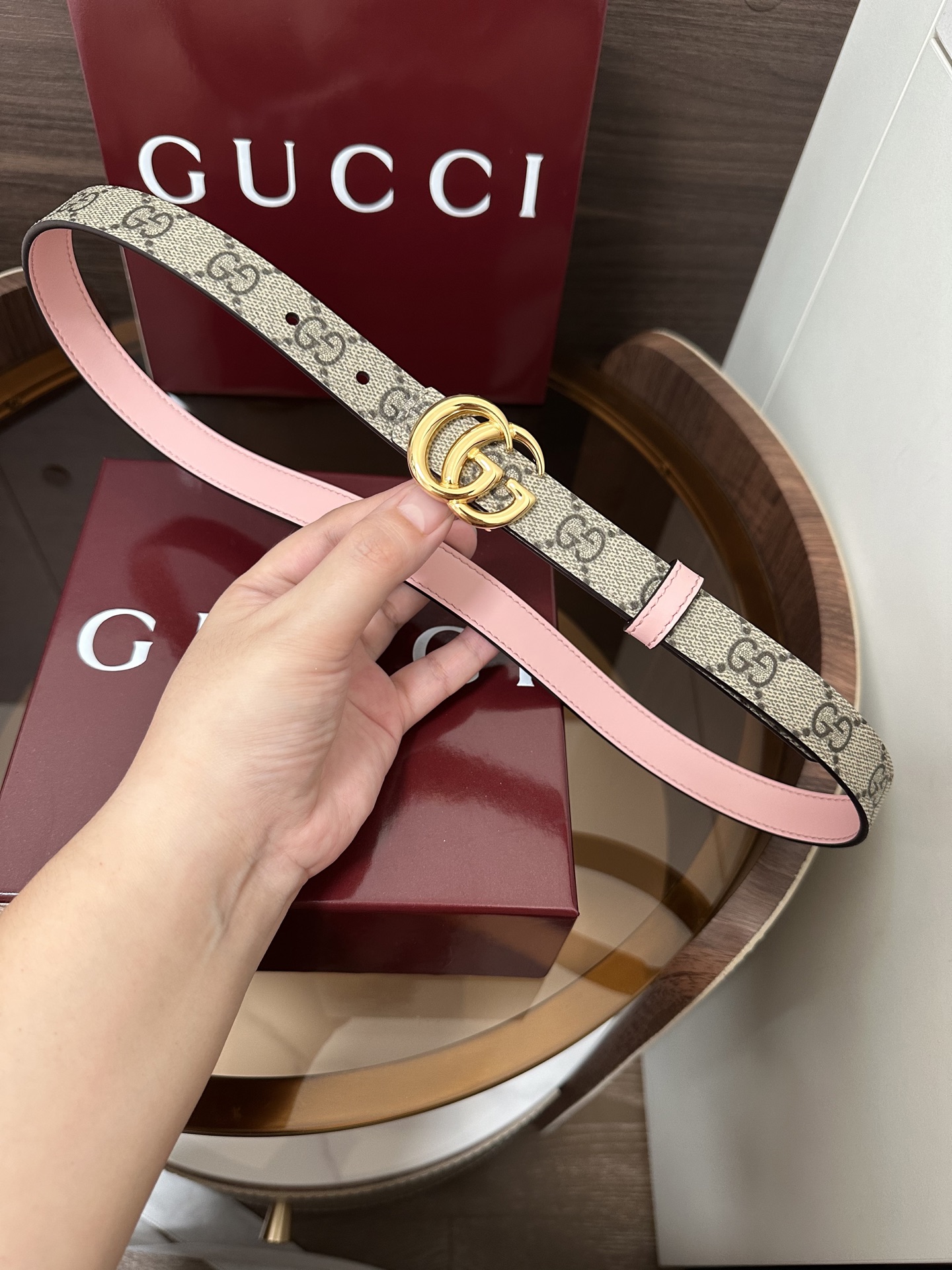 ❣️Gucc1🆕GG Marmont系列双面窄版腰带2025秋冬系列焕新演绎富有辨识度的GG Marmo