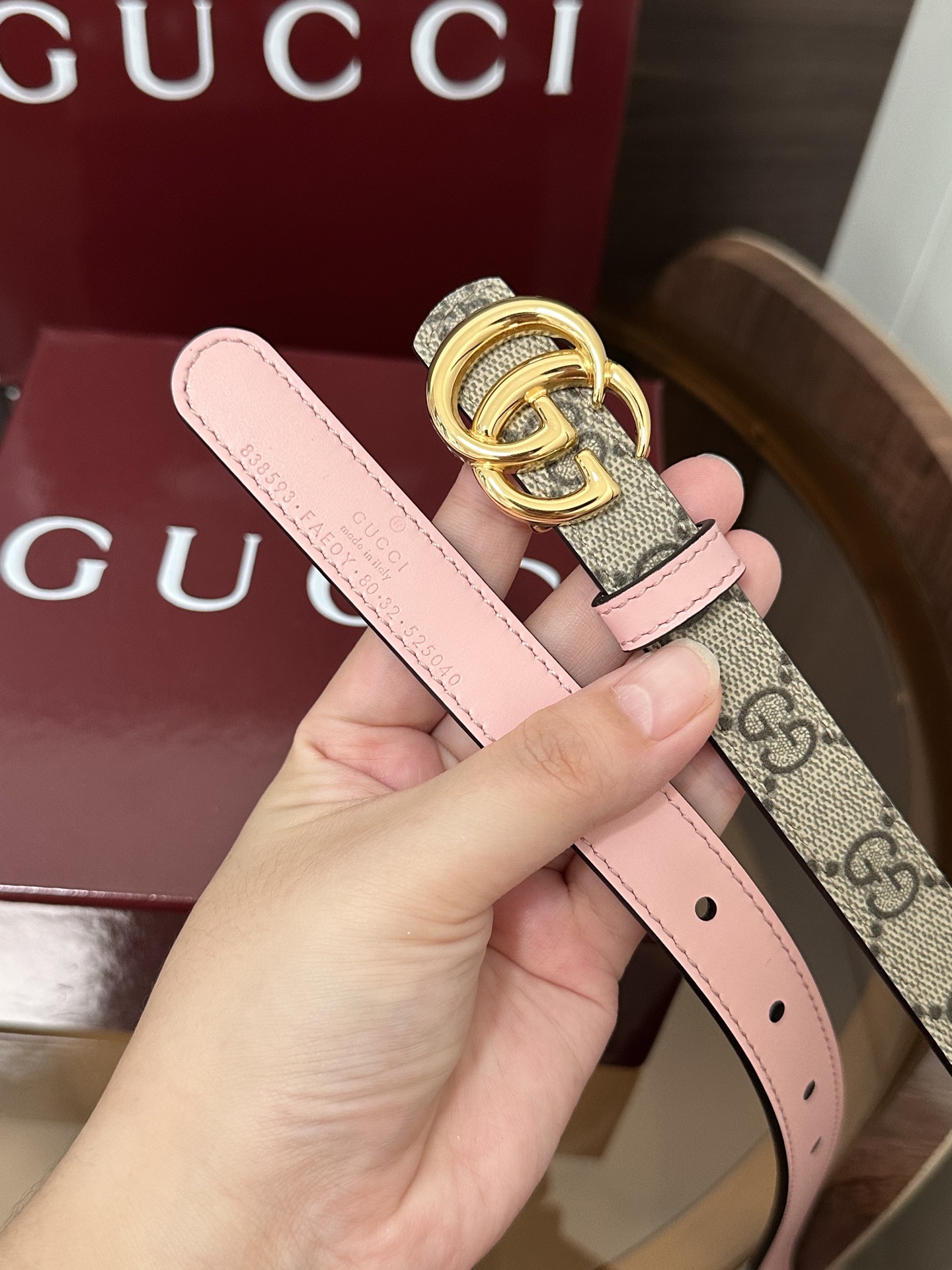 ❣️Gucc1🆕GG Marmont系列双面窄版腰带2025秋冬系列焕新演绎富有辨识度的GG Marmo