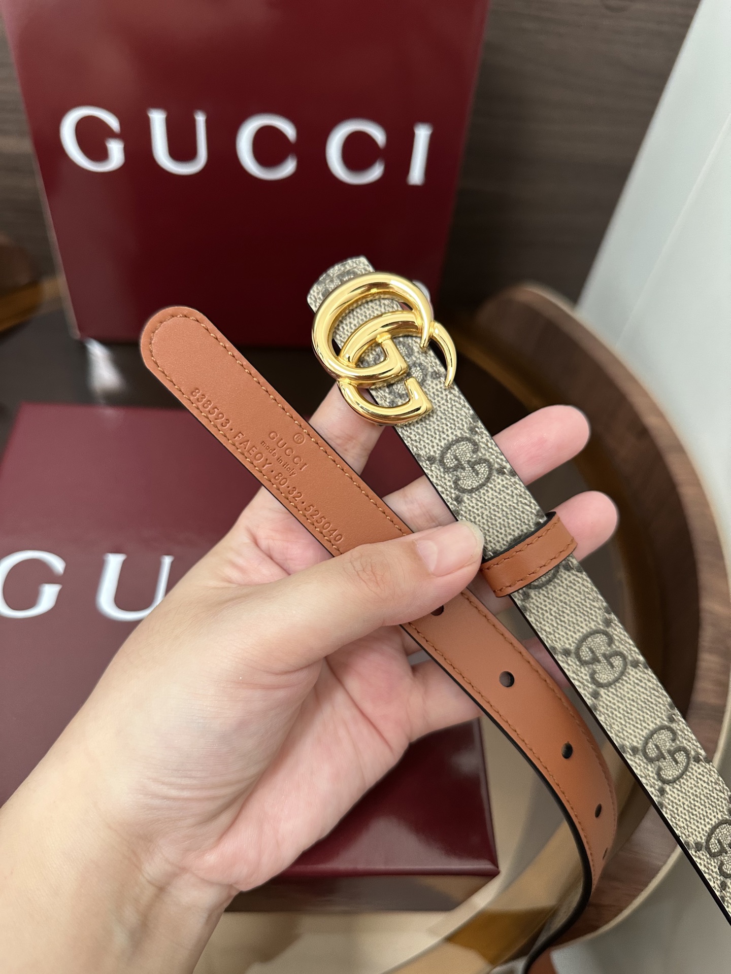 ❣️Gucc1🆕GG Marmont系列双面窄版腰带2025秋冬系列焕新演绎富有辨识度的GG Marmo