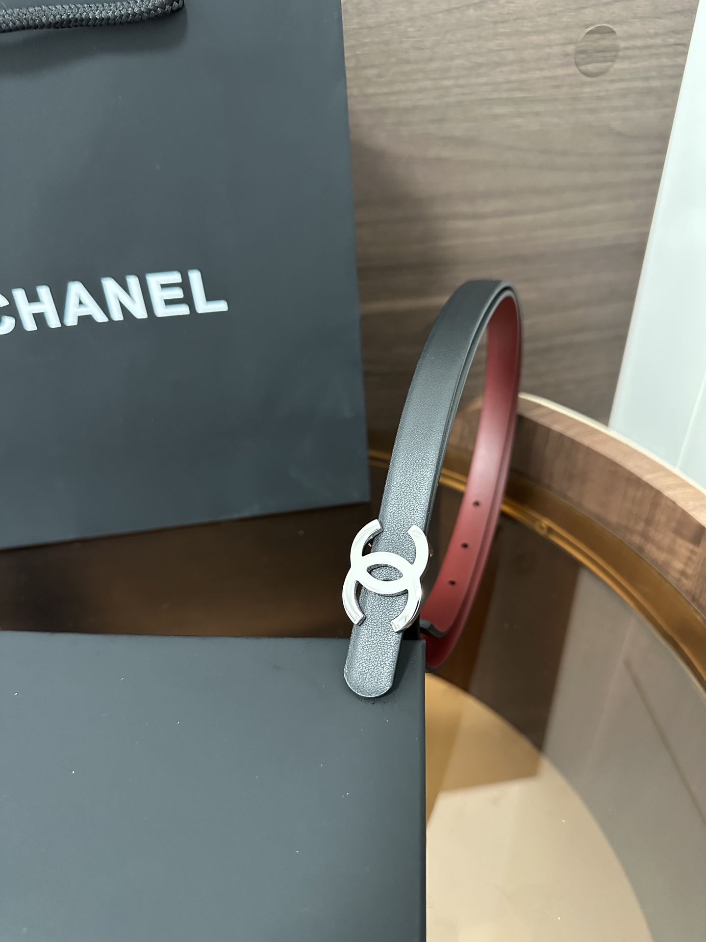 Chanel CHANEL（香奈儿）秋冬系列 高端女士细腰带 双面 牛皮 手感柔软舒适 女士 款 优雅 宽度1.5CM