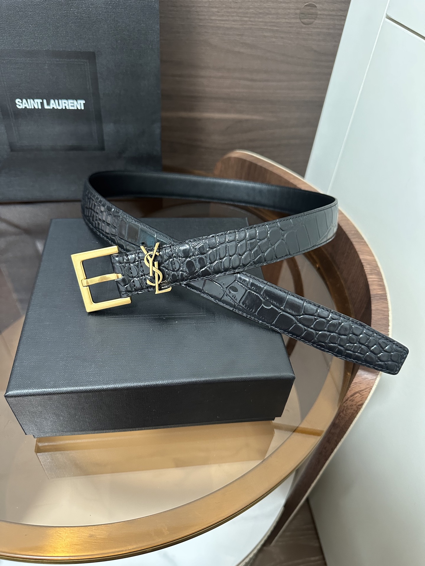❣️SA1NT LAURENT CASSANDRE鳄鱼纹压印皮革方扣腰带 配以经典YSL标志环圈 宽度 