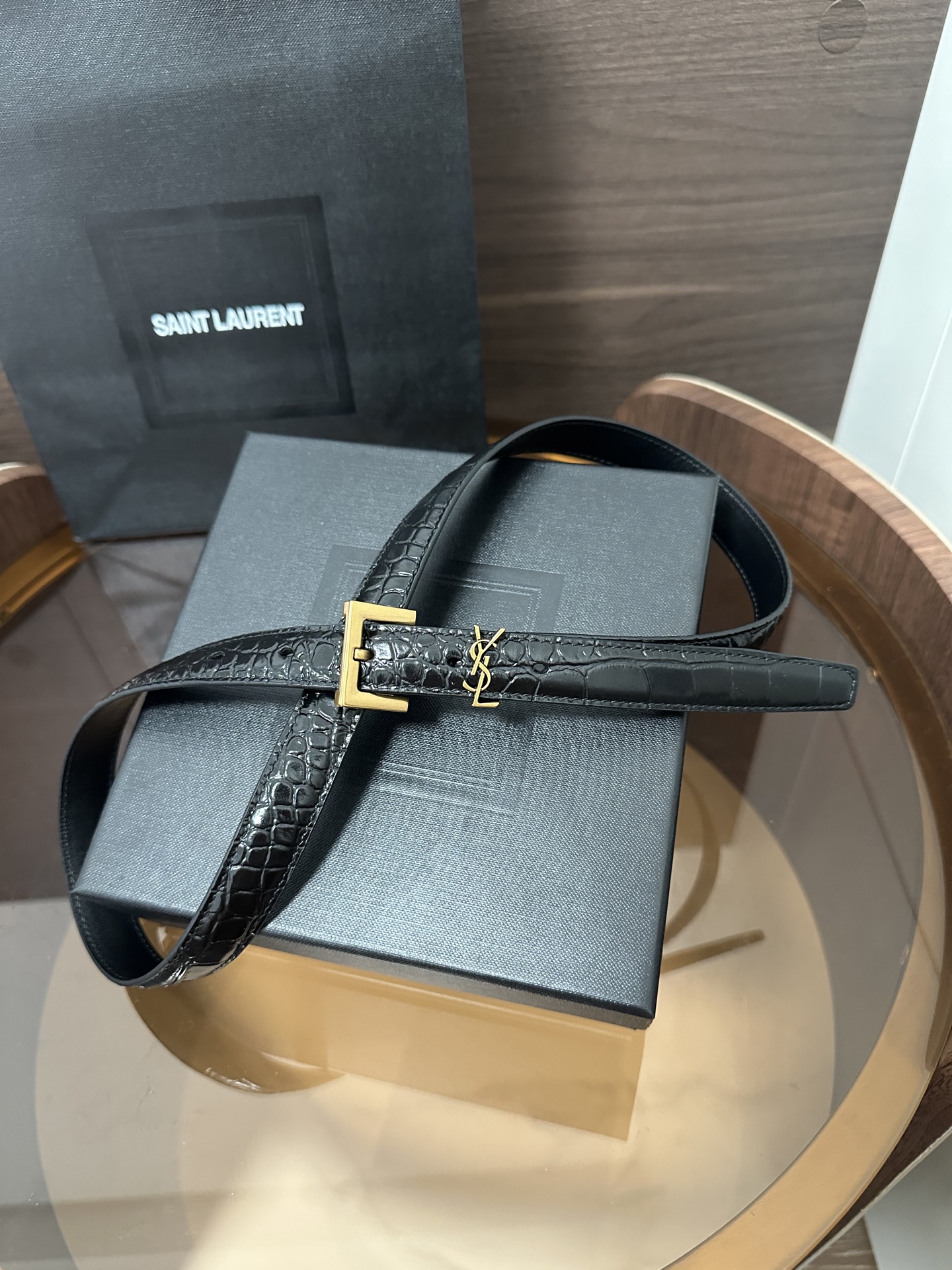 ❣️SA1NT LAURENT CASSANDRE鳄鱼纹压印皮革方扣腰带 配以经典YSL标志环圈 宽度 