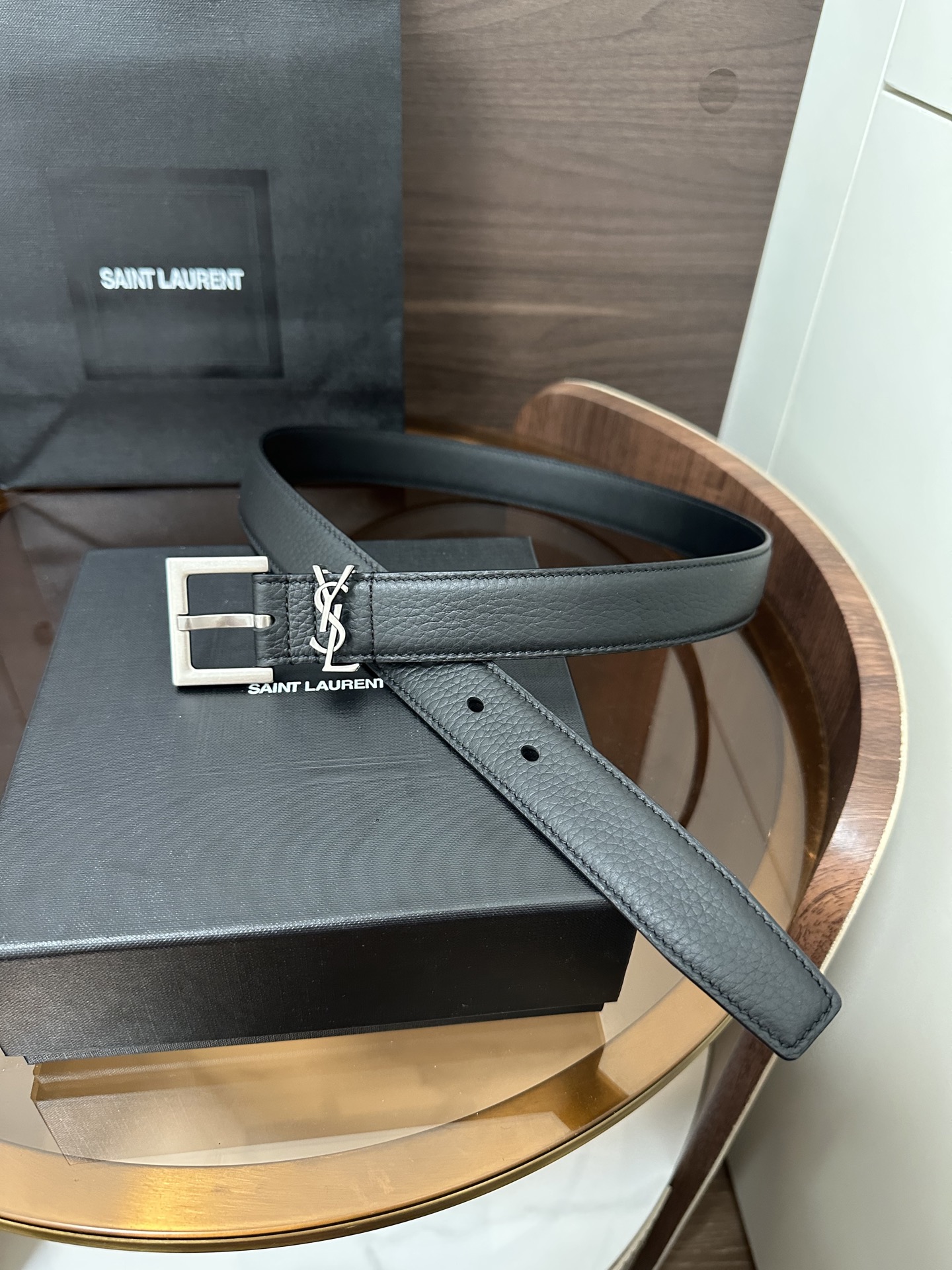 ❣️SA1NT LAURENT CASSANDRE粒面皮革方扣腰带 配以经典YSL标志环圈 宽度 3.0