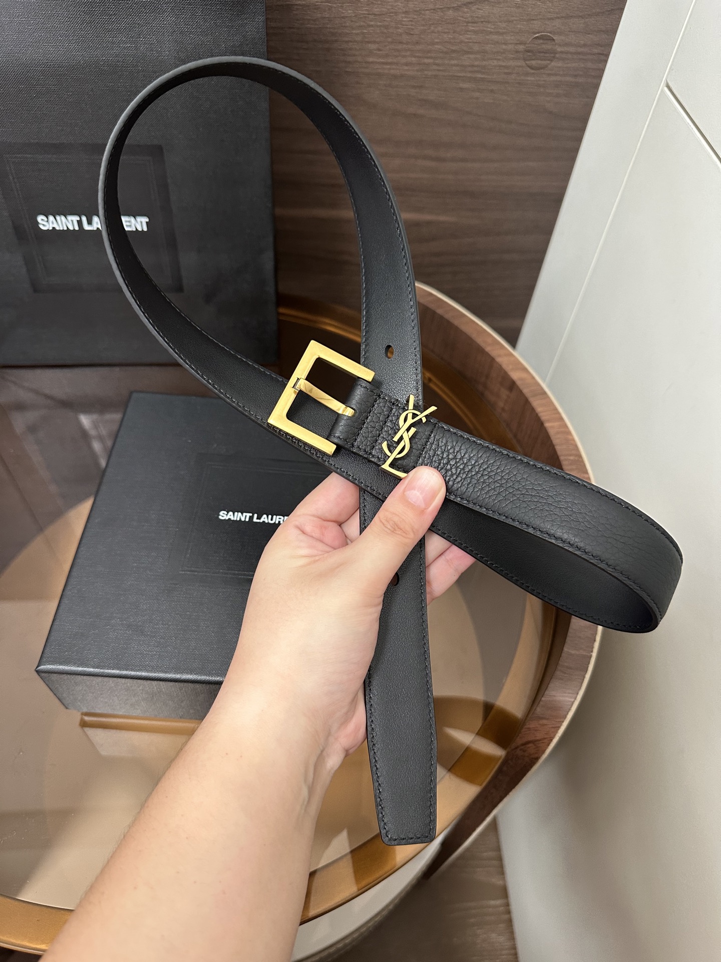 ❣️SA1NT LAURENT CASSANDRE粒面皮革方扣腰带 配以经典YSL标志环圈 宽度 3.0
