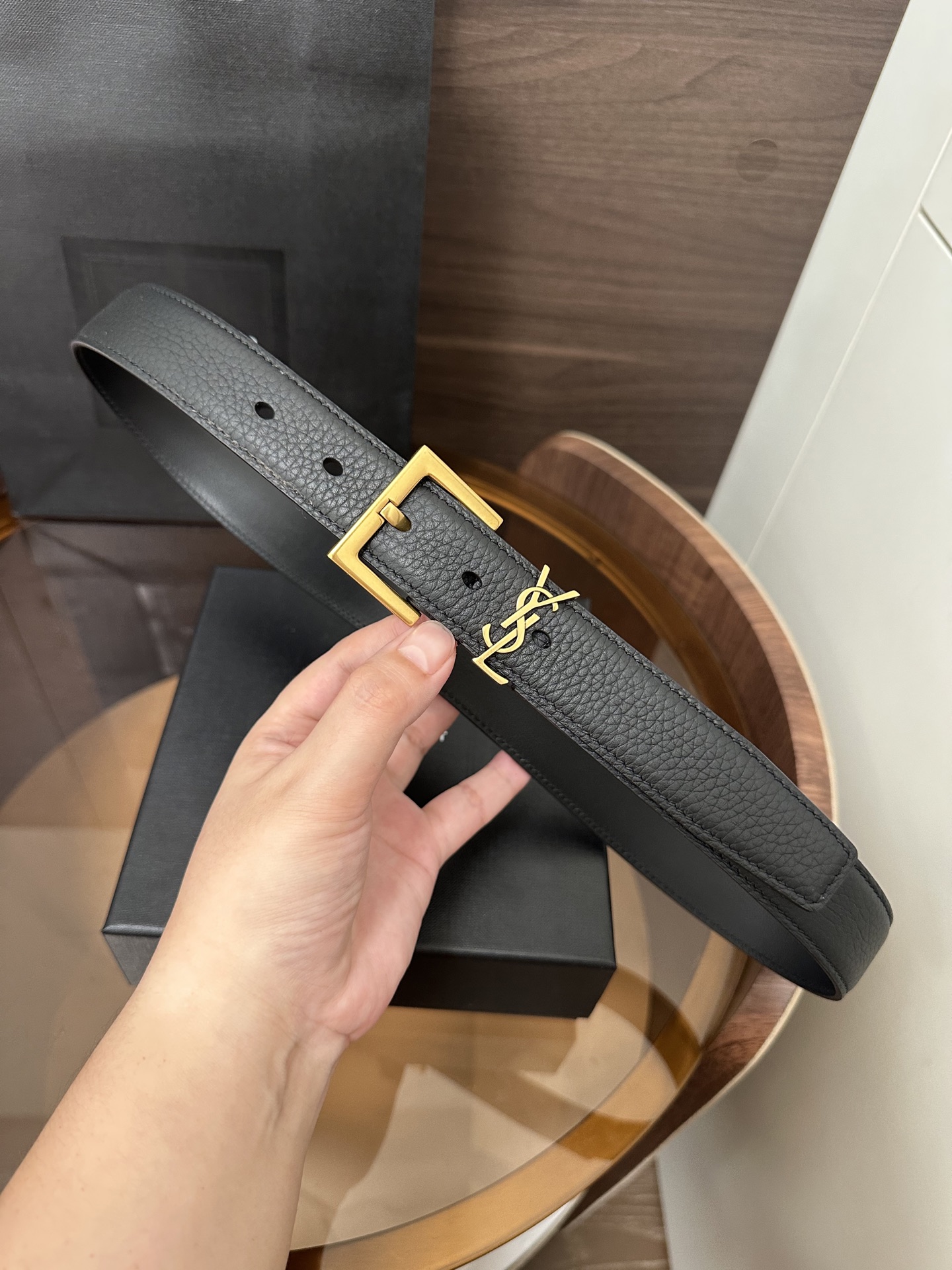 ❣️SA1NT LAURENT CASSANDRE粒面皮革方扣腰带 配以经典YSL标志环圈 宽度 3.0