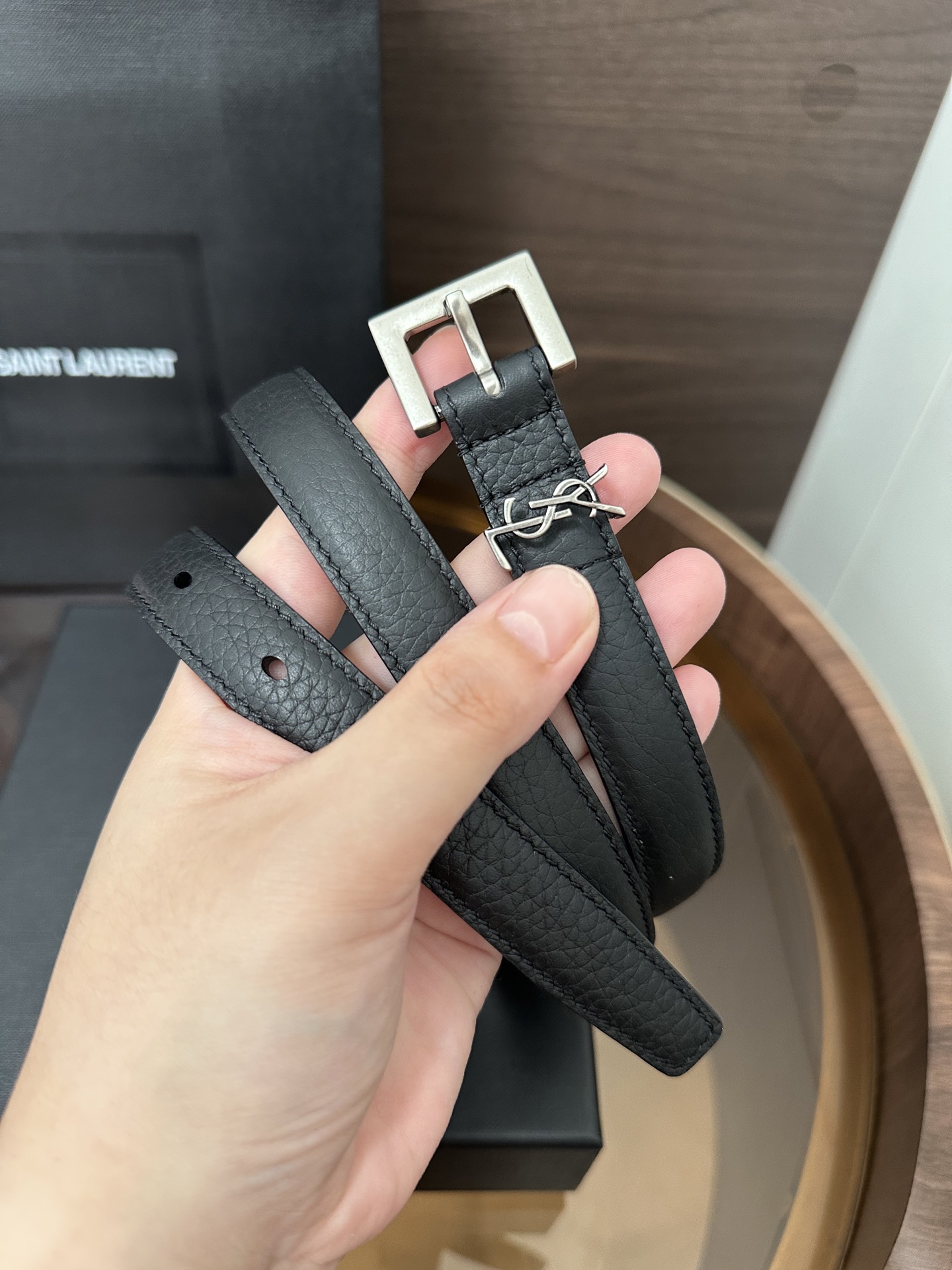 ❣️SA1NT LAURENT CASSANDRE粒面皮革方扣腰带 配以经典YSL标志环圈 宽度 2.0