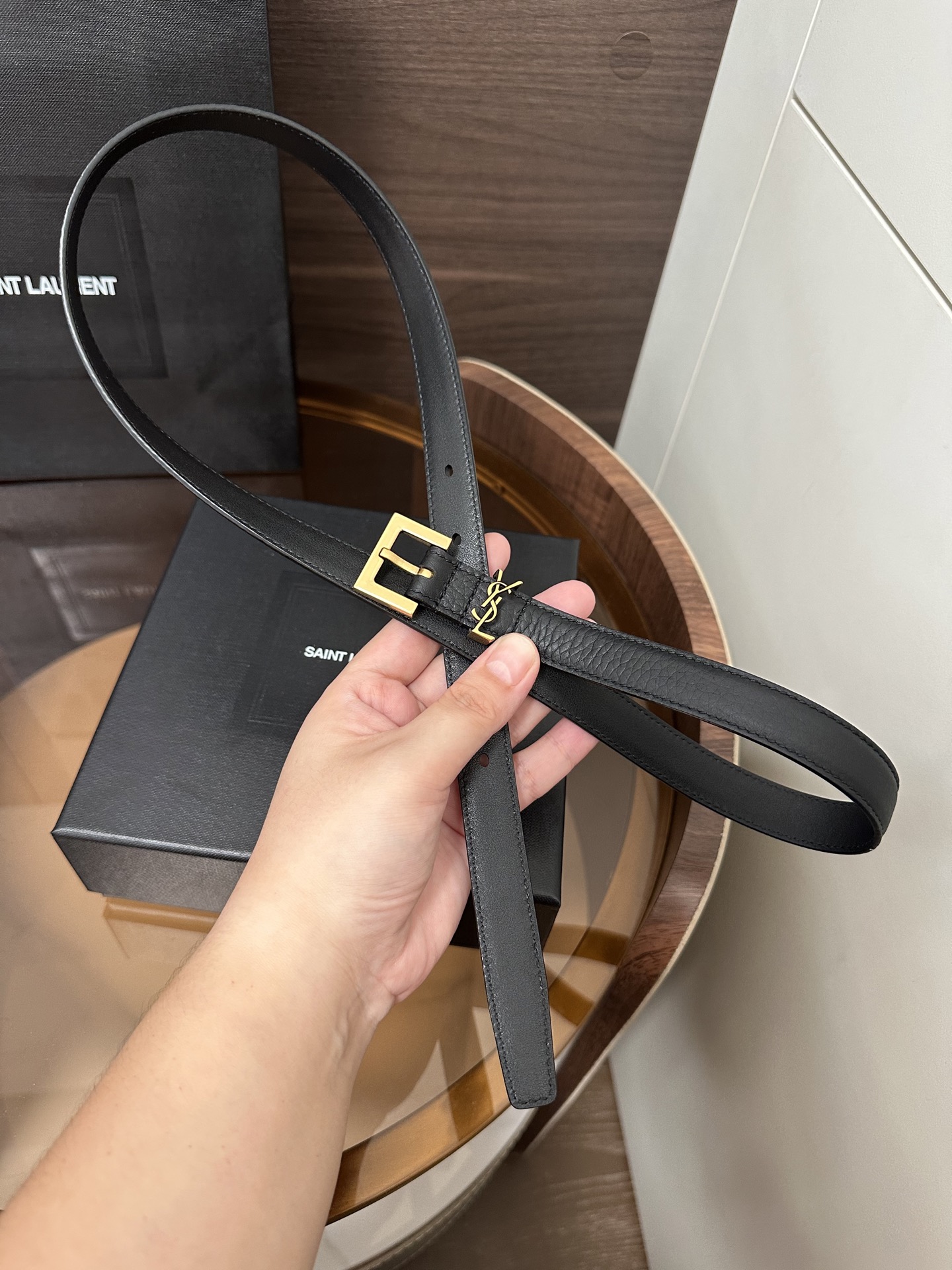 ❣️SA1NT LAURENT CASSANDRE粒面皮革方扣腰带 配以经典YSL标志环圈 宽度 2.0