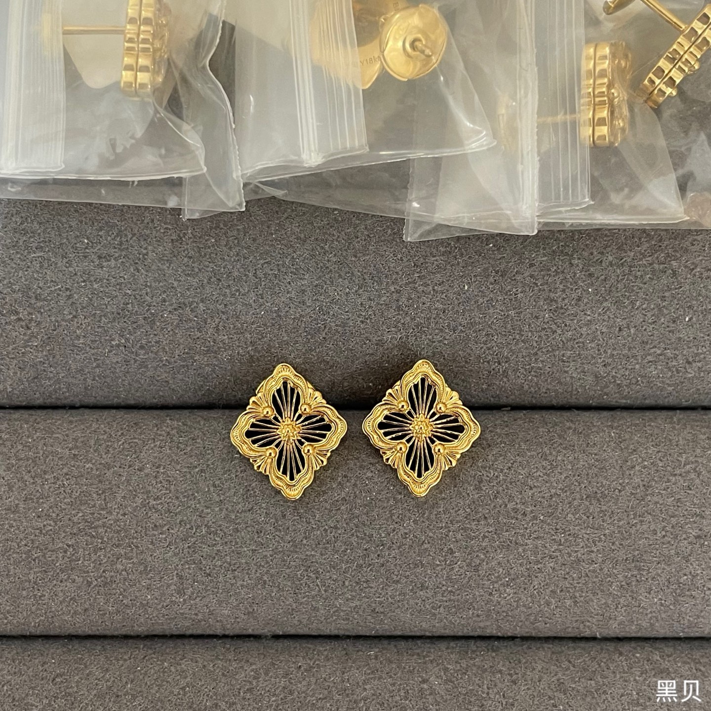  小号歌剧院系列耳钉-黑色玛瑙到货了，