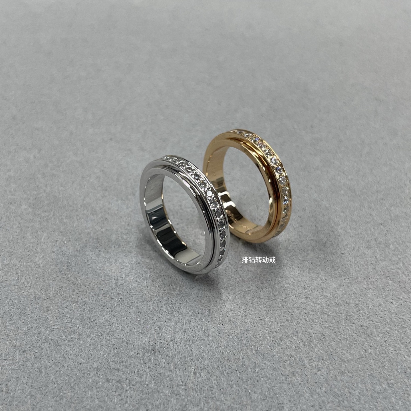 伯爵转动戒指