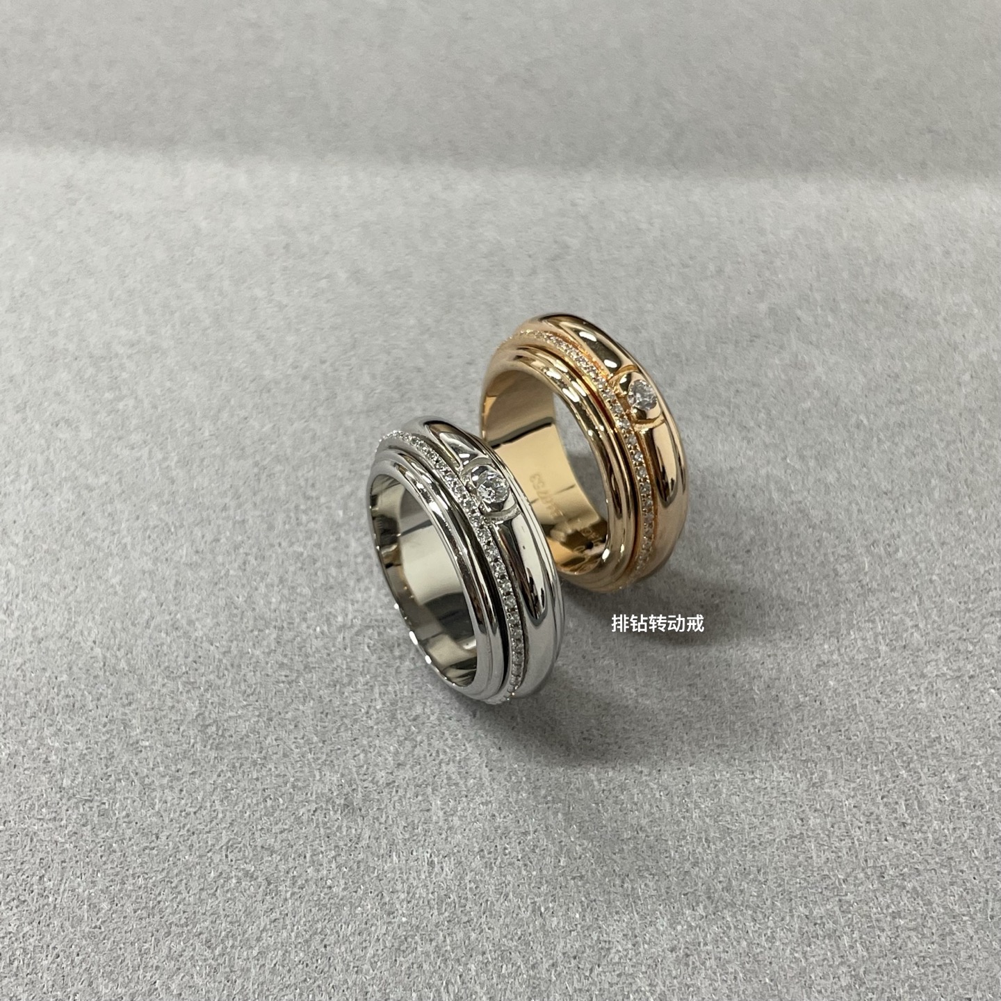 伯爵转动戒指
