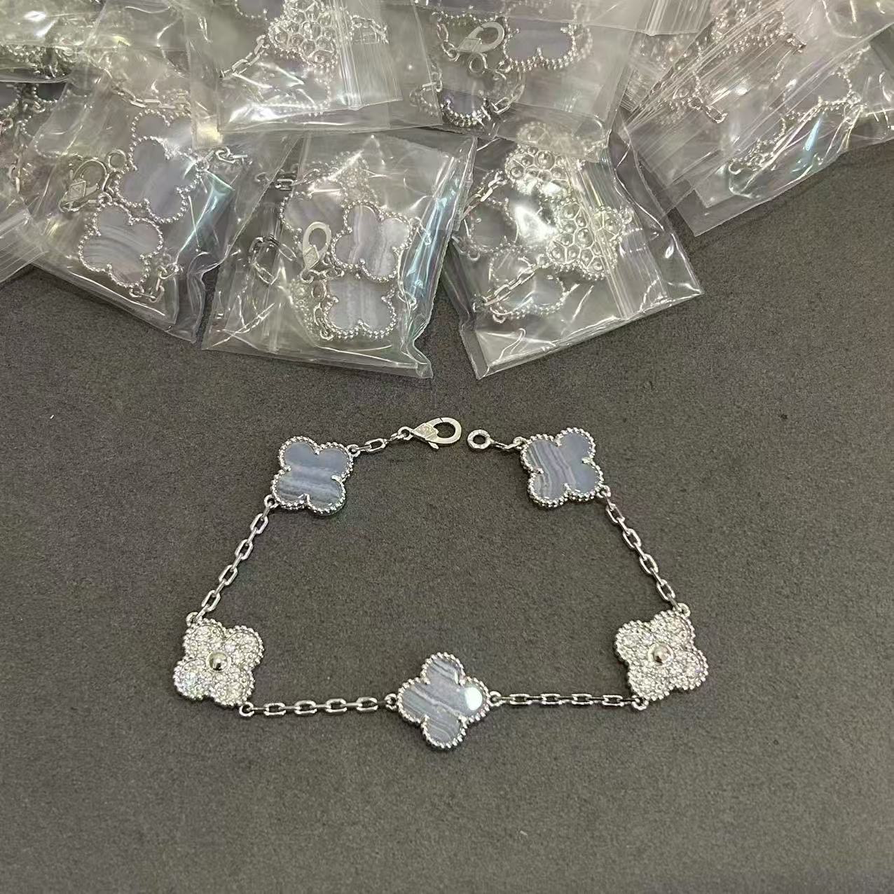 Van Cleef & Arpels Haute Couture Haute Couture Fine Jewelry Necklace