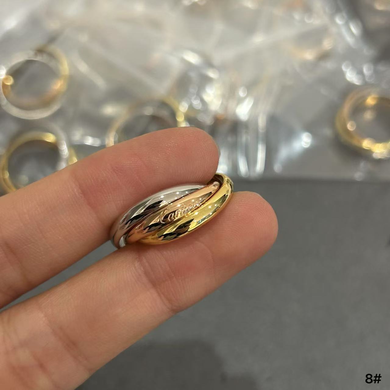 El anillo de tres anillos sin diamantes de Cartier ha llegado, 5140240