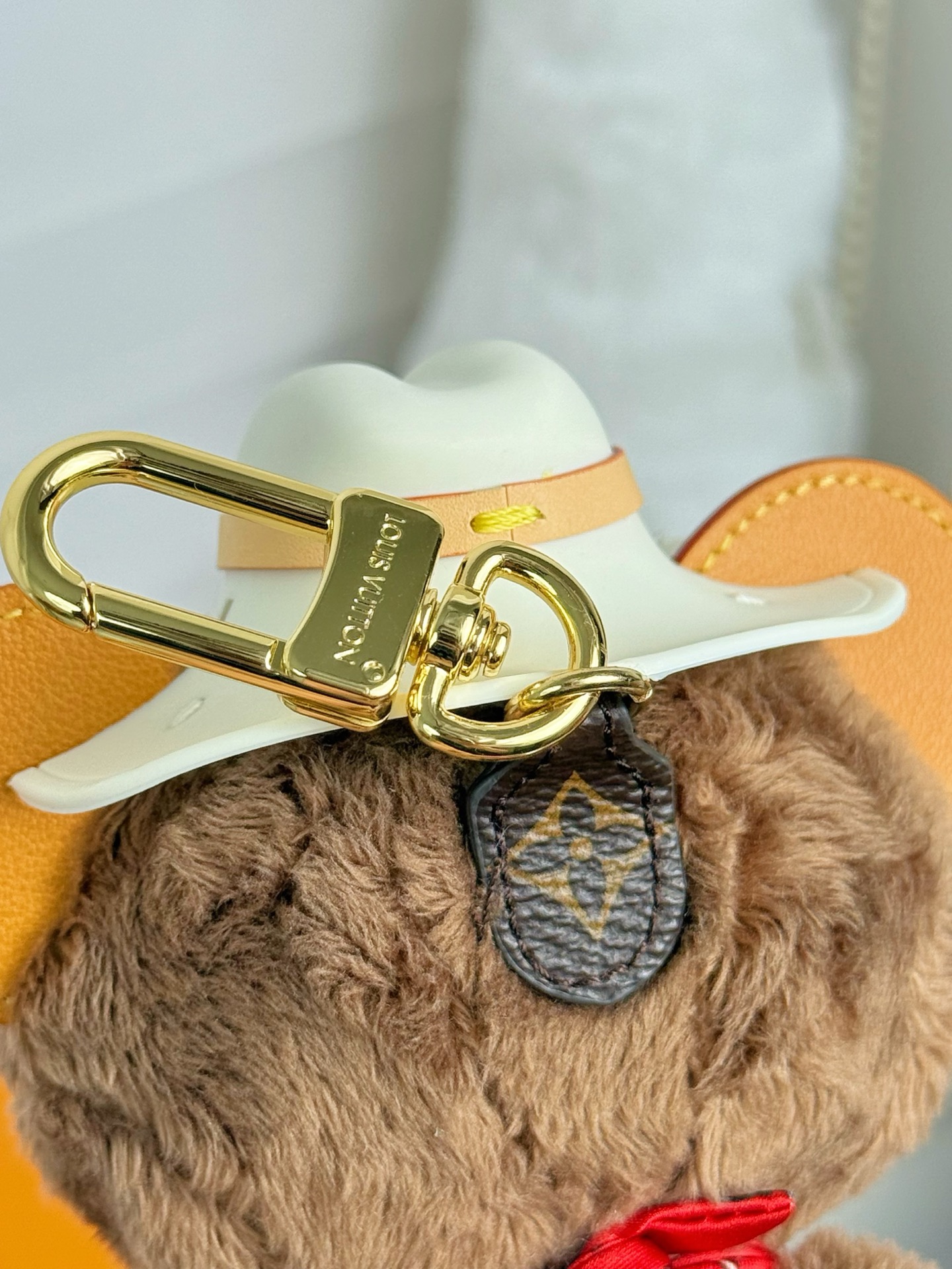 Louis Vuitton LV Louis Bear 毛绒挂件 包配饰 钥匙扣