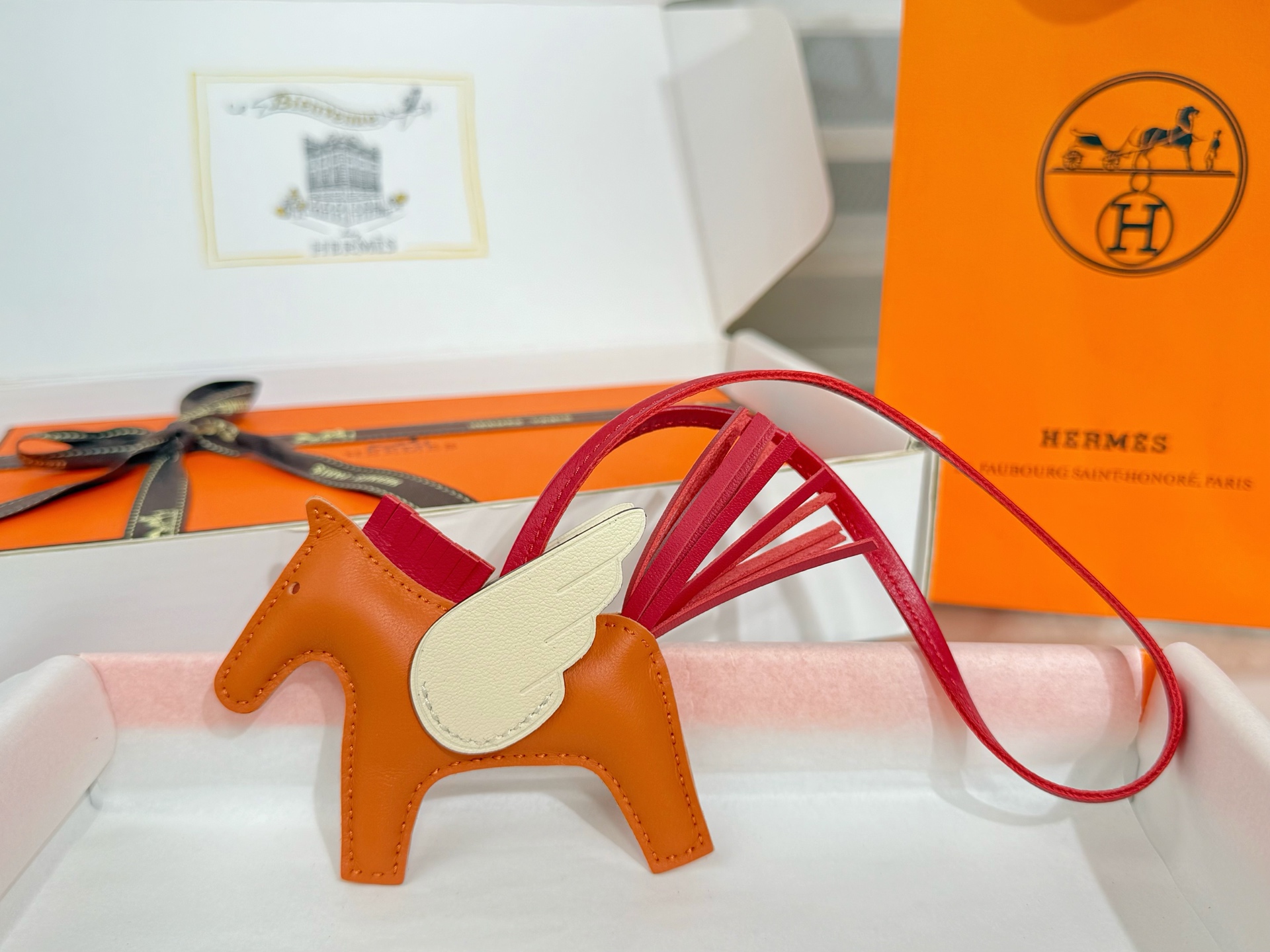 Hermès 2025新款爱马仕小马 挂件 钥匙扣 包挂