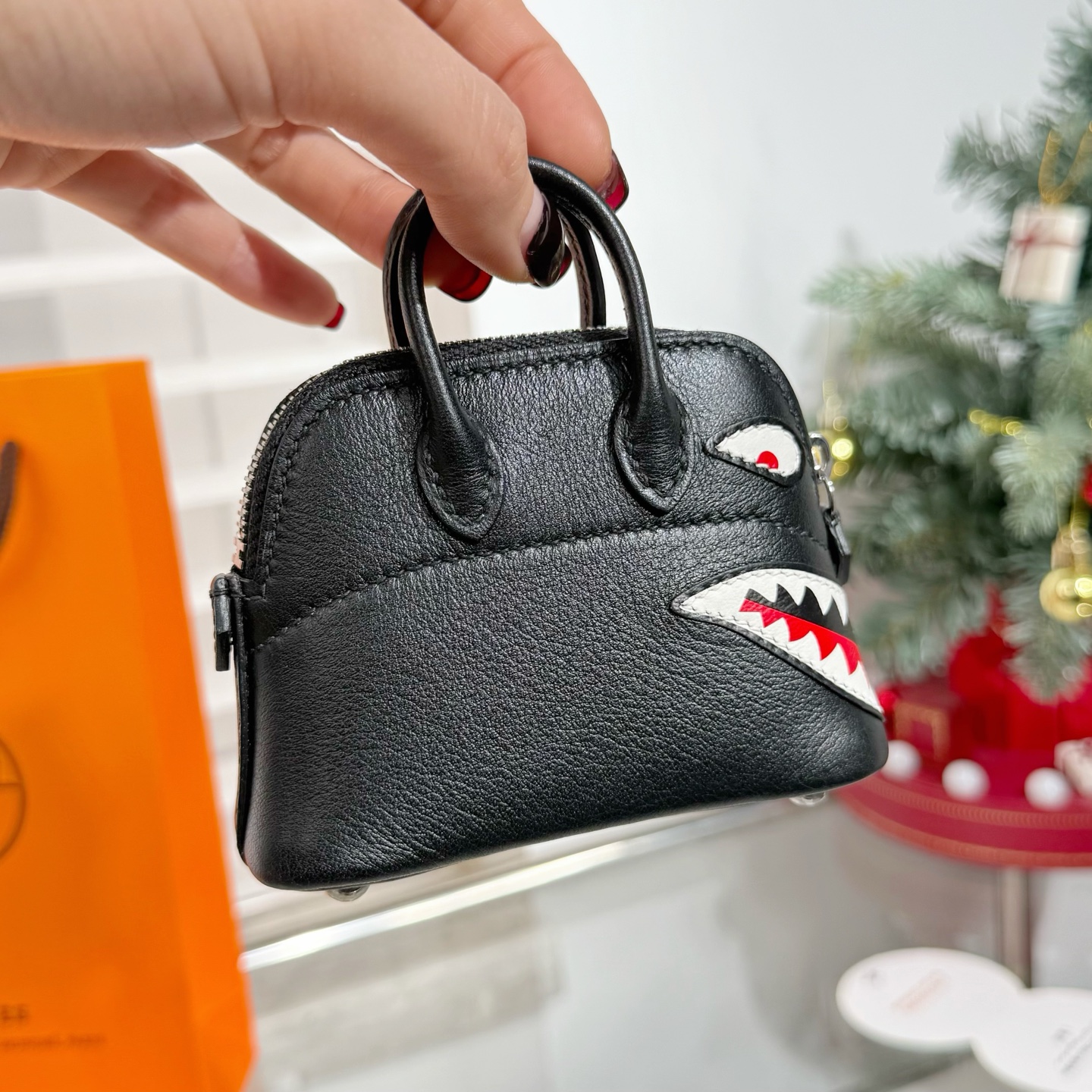 Hermès 爱马仕Hermes Bolide Shark迷你鲨鱼贝壳包挂件