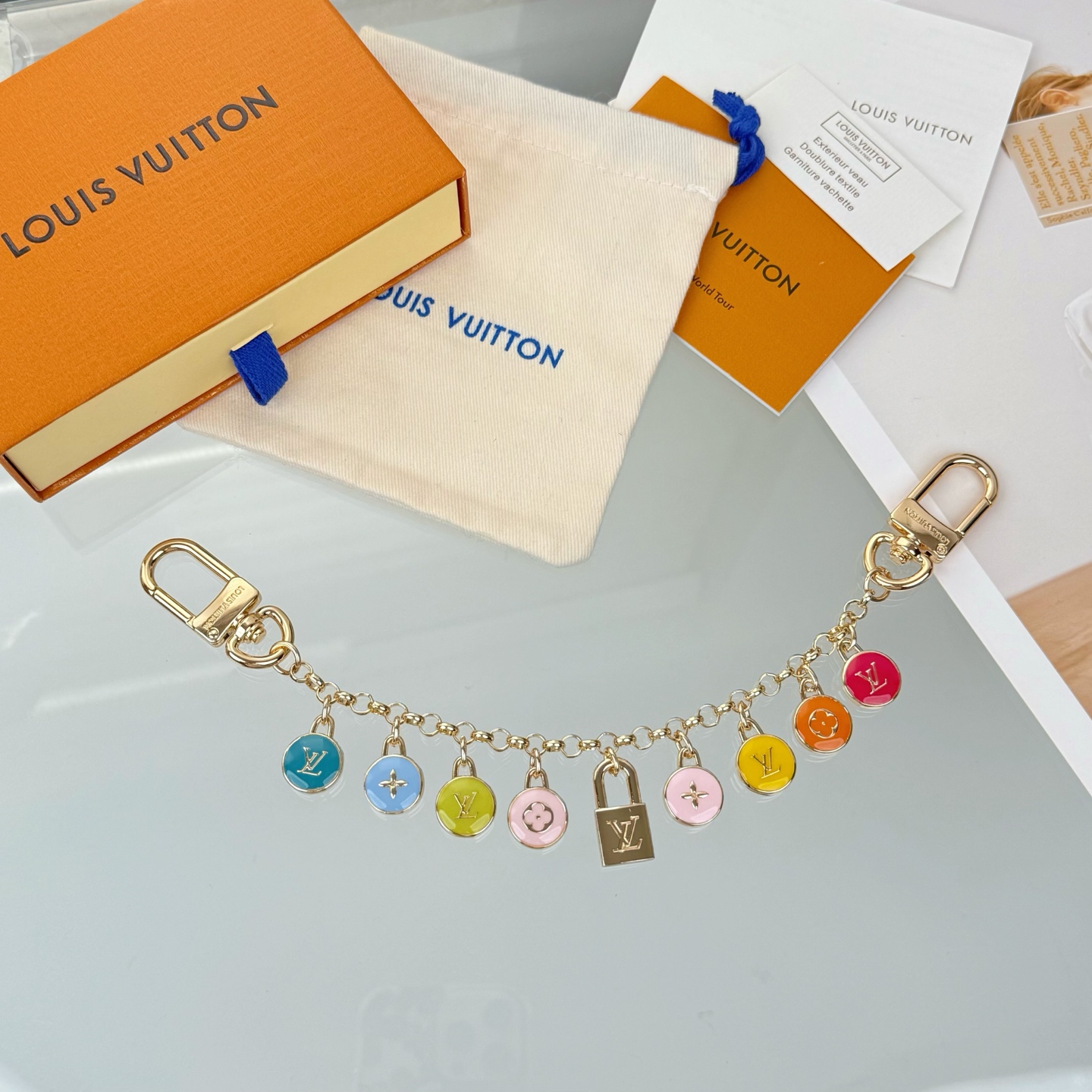 Louis Vuitton LV钥匙扣 豆豆 包挂件 包链条配送如图包装