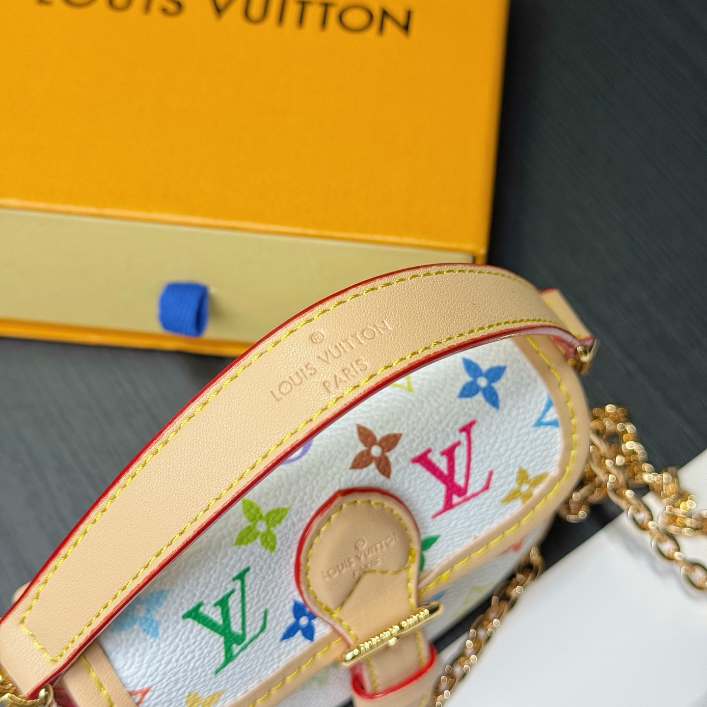 루이비통 키링 124561 Louis Vuitton Accessories 썸네일 이미지