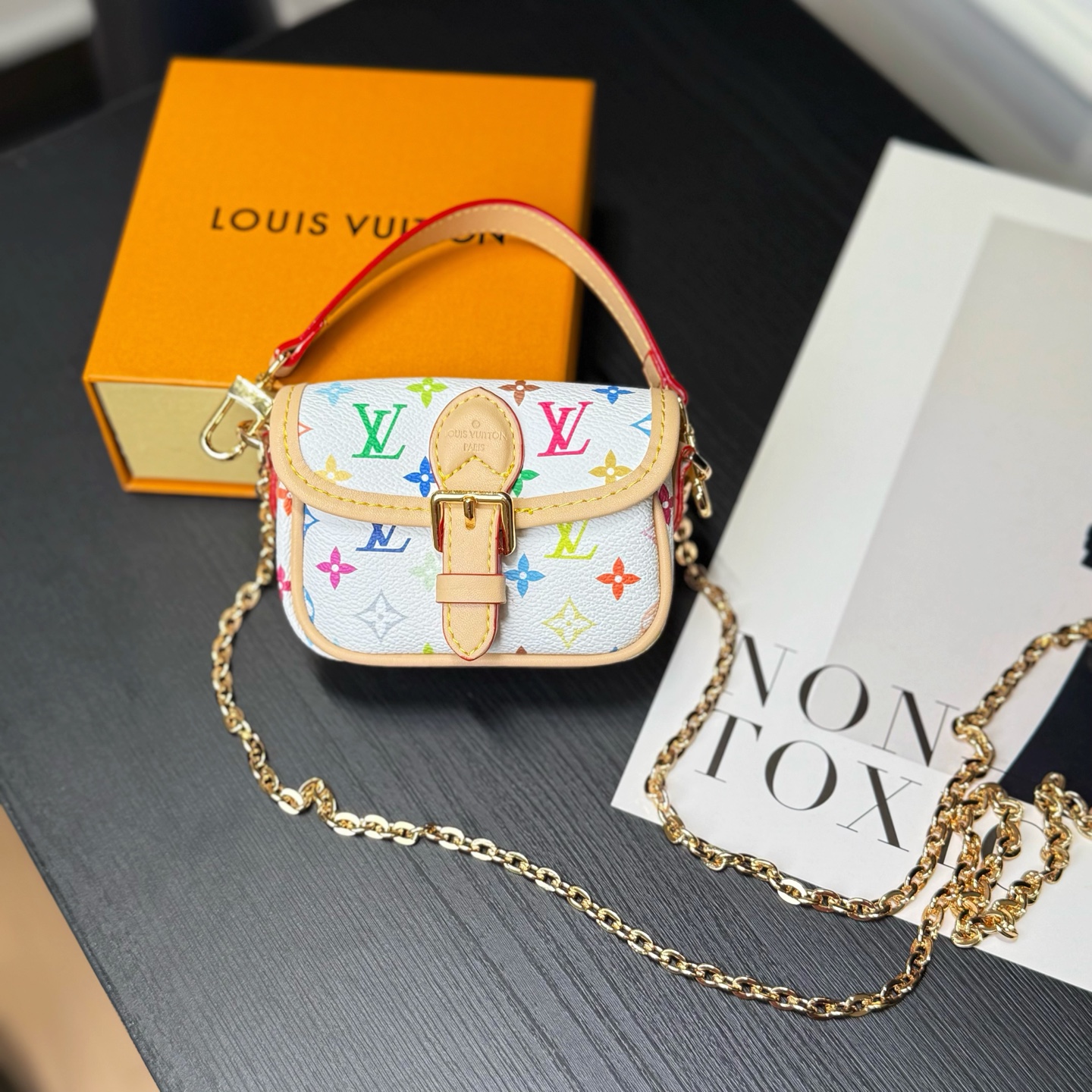 루이비통 키링 124561 Louis Vuitton Accessories 썸네일 이미지