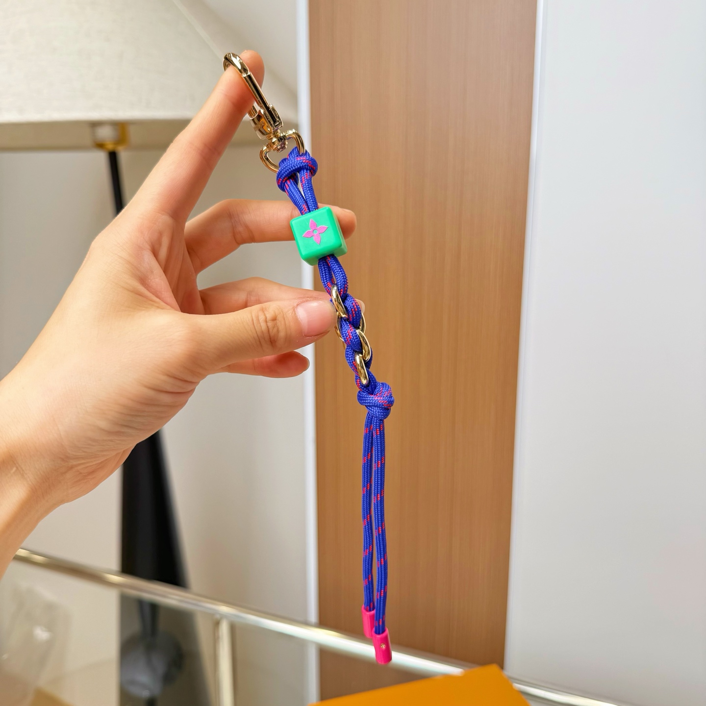 루이비통 키링 124553 Louis Vuitton Accessories 썸네일 이미지