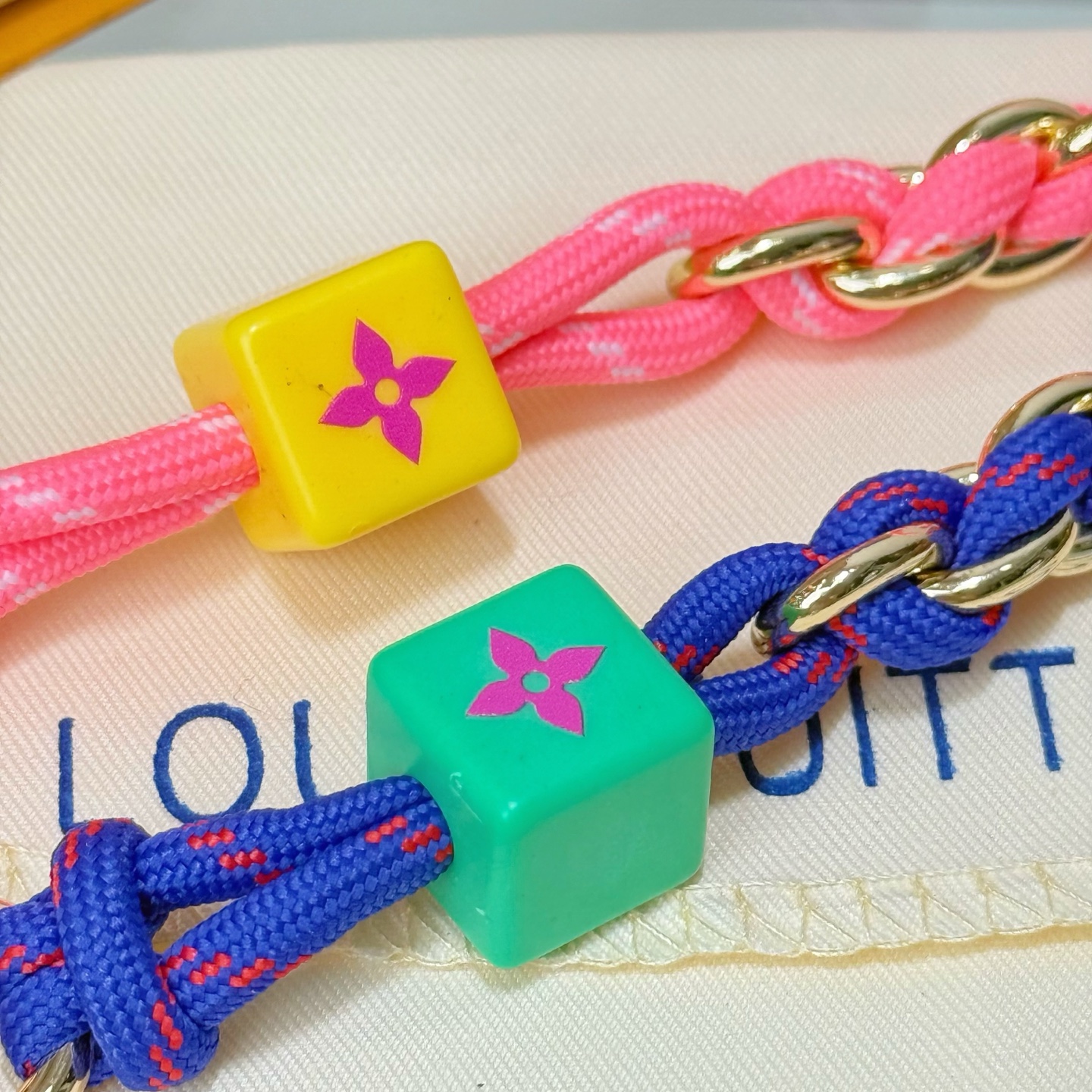 루이비통 키링 124553 Louis Vuitton Accessories 썸네일 이미지