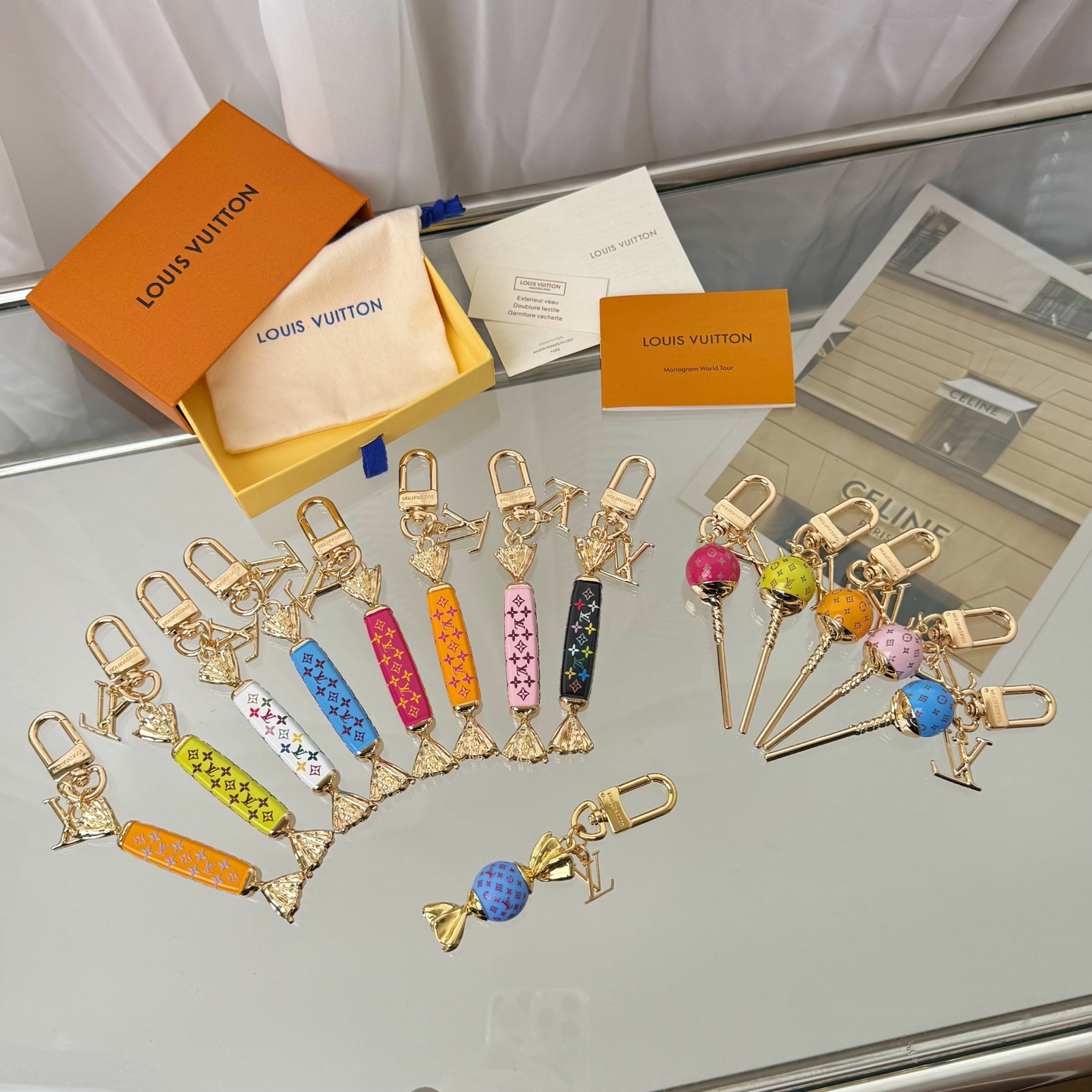 NO:881354,LV candy series keychain collection picture, louis vuitton, keychain, Cartier high-end jewelry19860909LV 糖果系列 钥匙扣 集合图,,louis vuitton,keychain,卡迪亚高端饰品,Jewelry